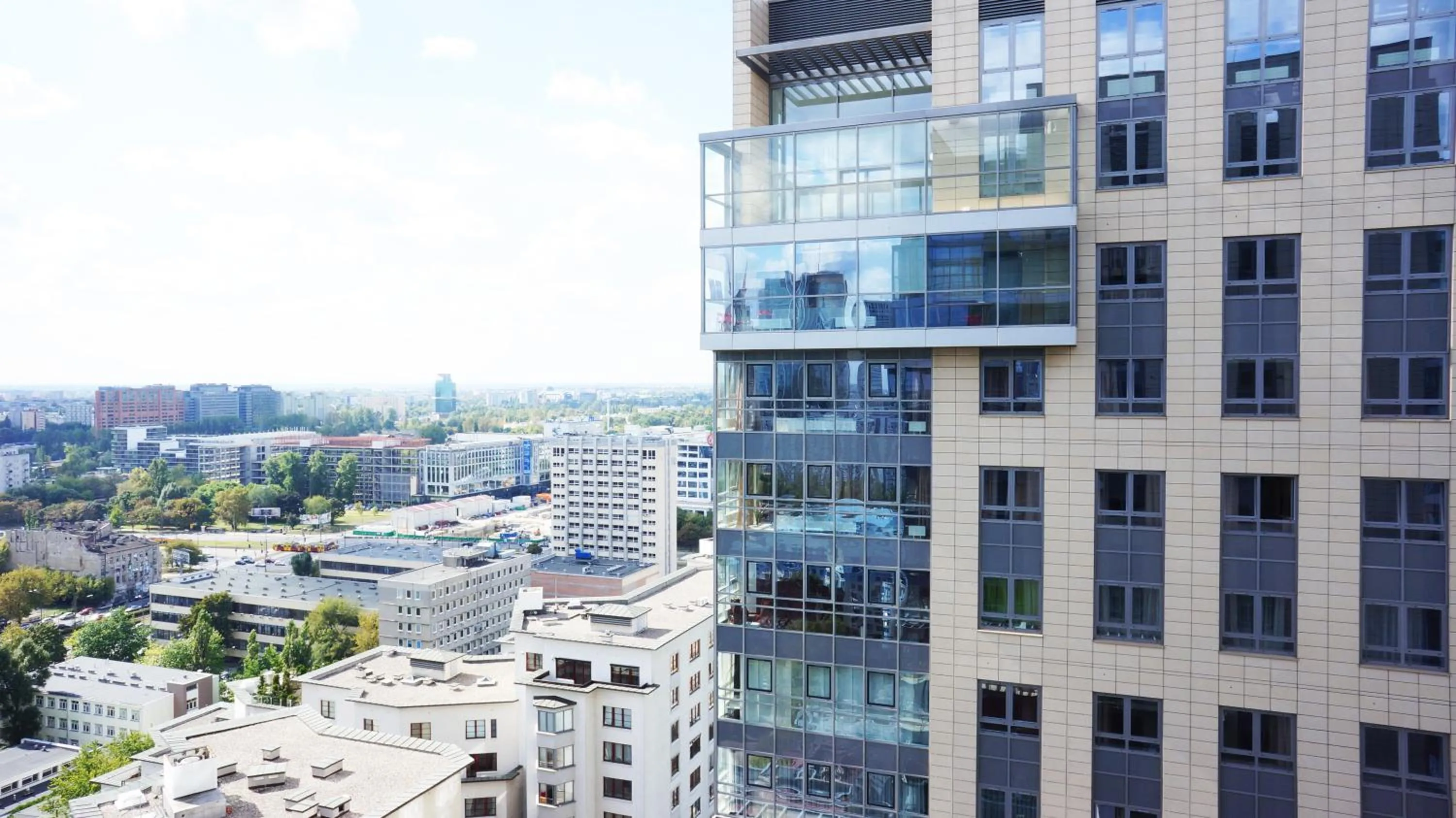 Area and facilities in Platinum Towers Country 2 Country