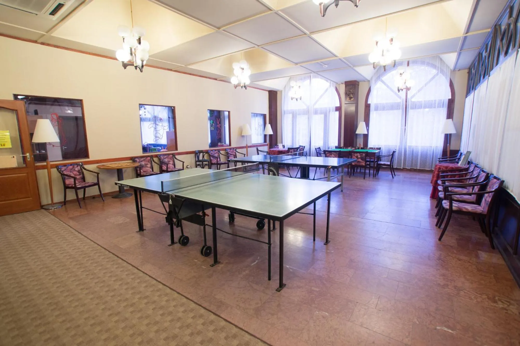 Table tennis in Mátyás Király Gyógy- és Wellness Hotel