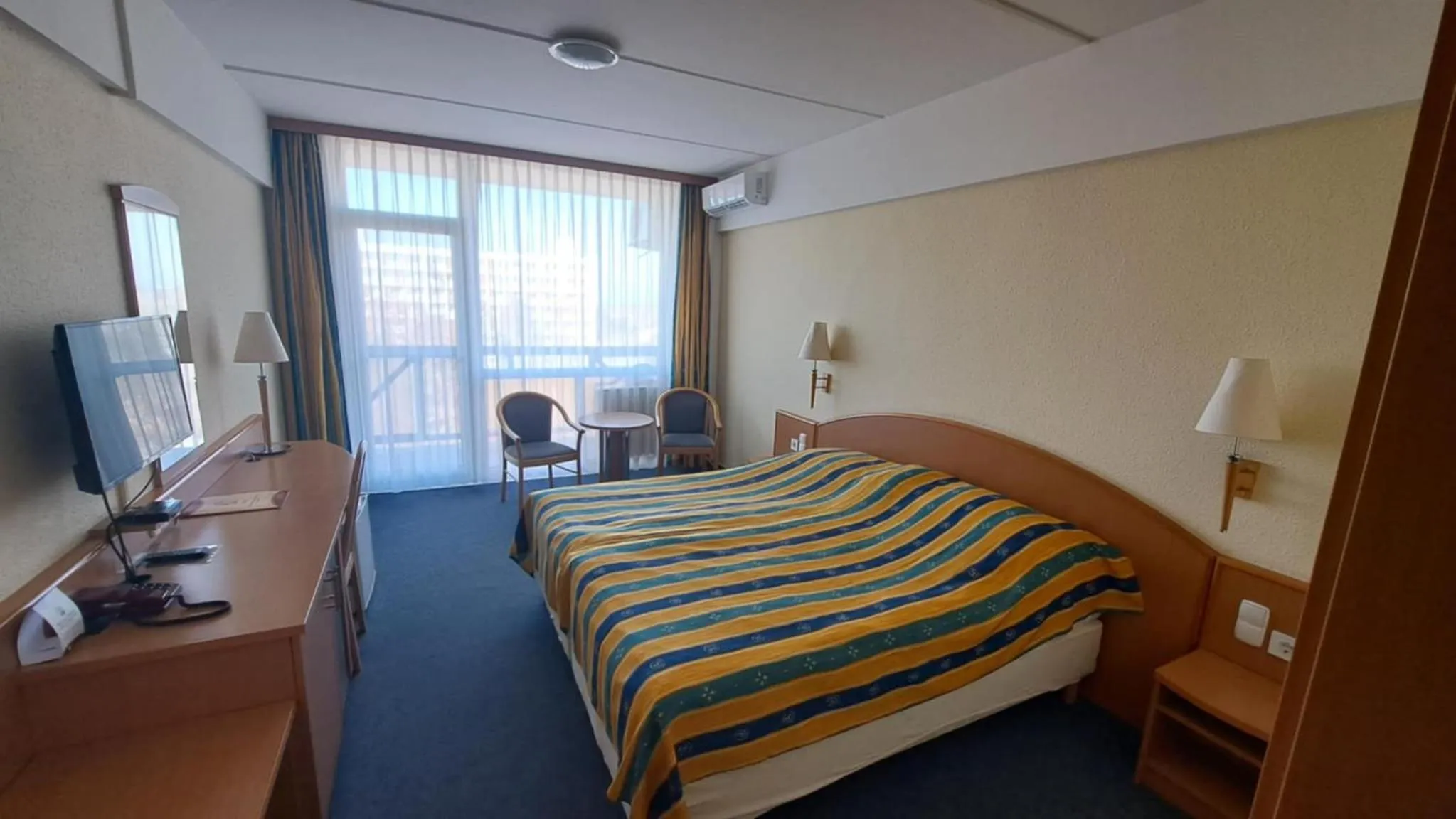 Photo of the whole room, Bed in Mátyás Király Gyógy- és Wellness Hotel