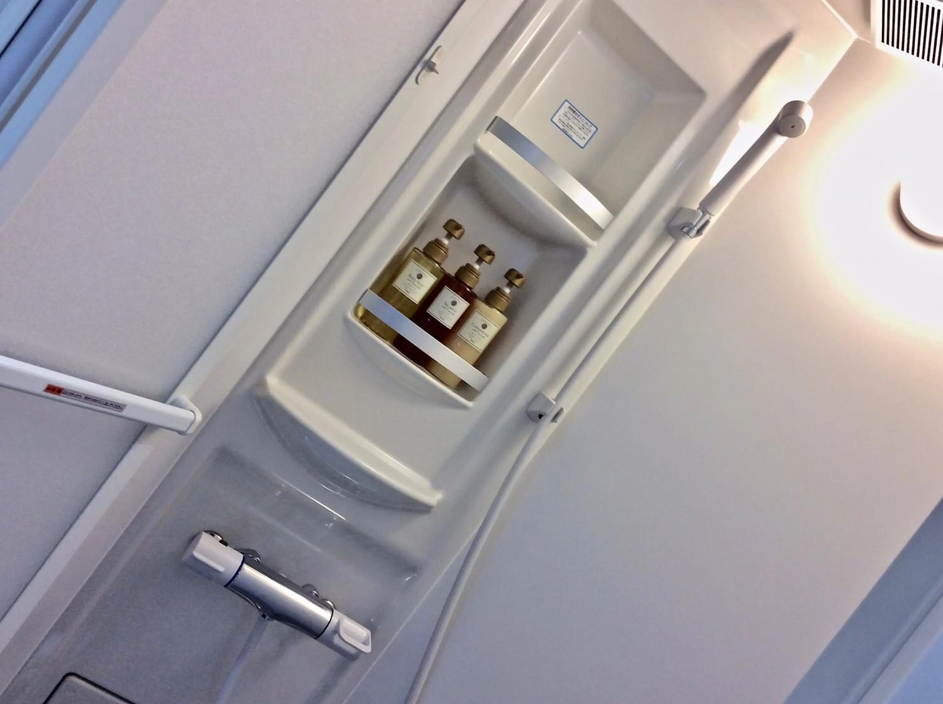 Shower in Koke Musu inn