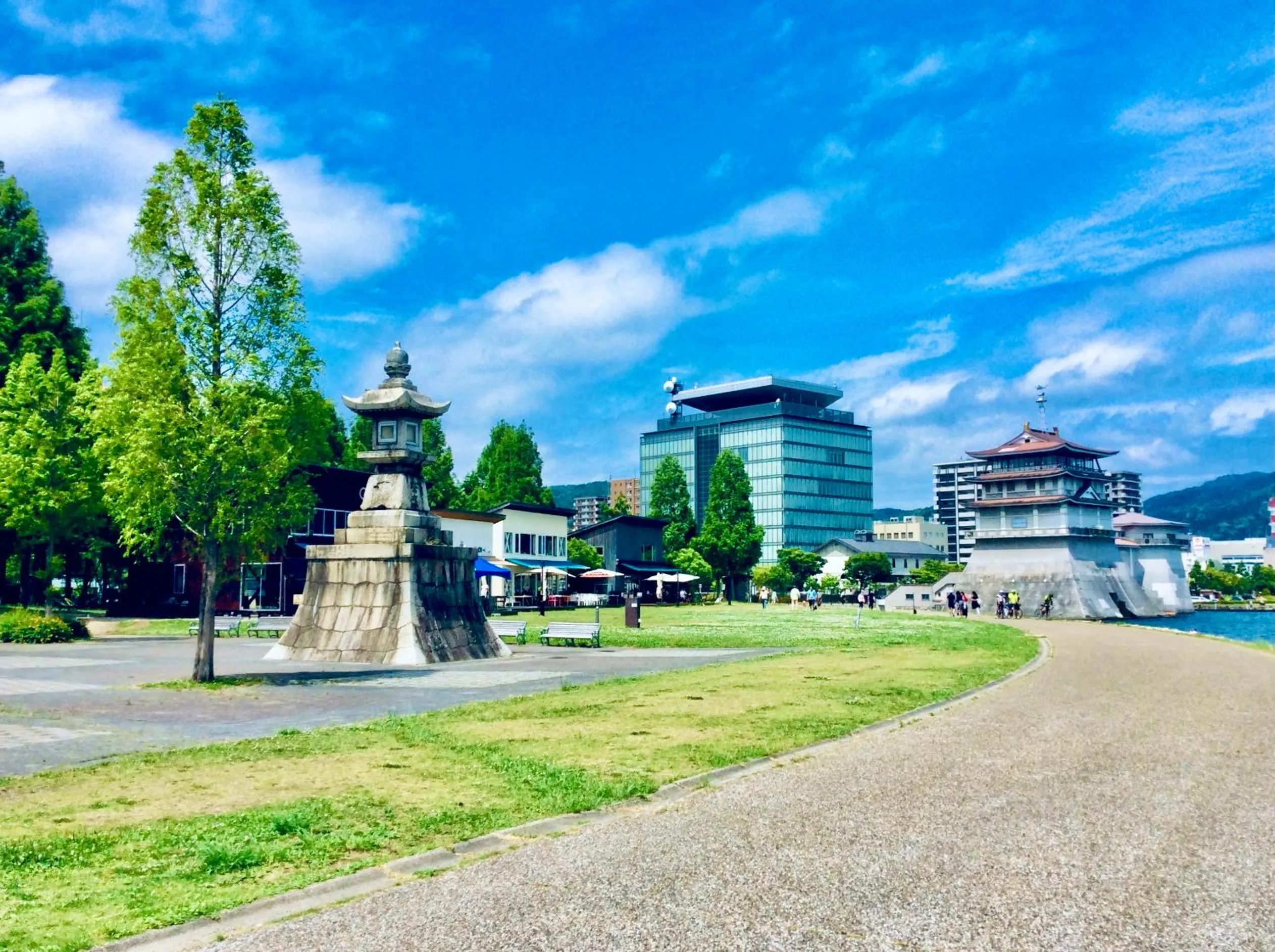 Restaurant/places to eat in Koke Musu inn