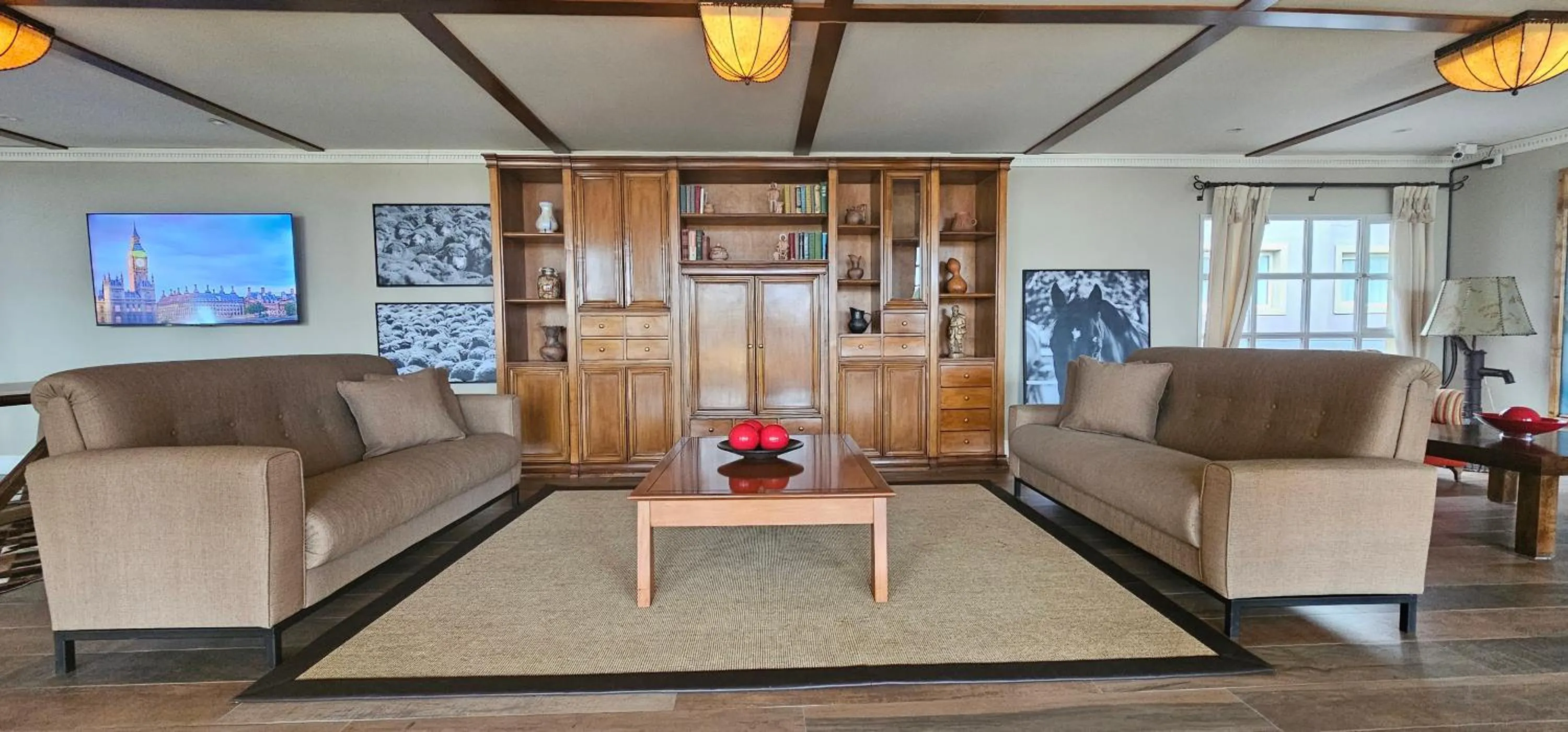 Lounge or bar in Hotel Quijote