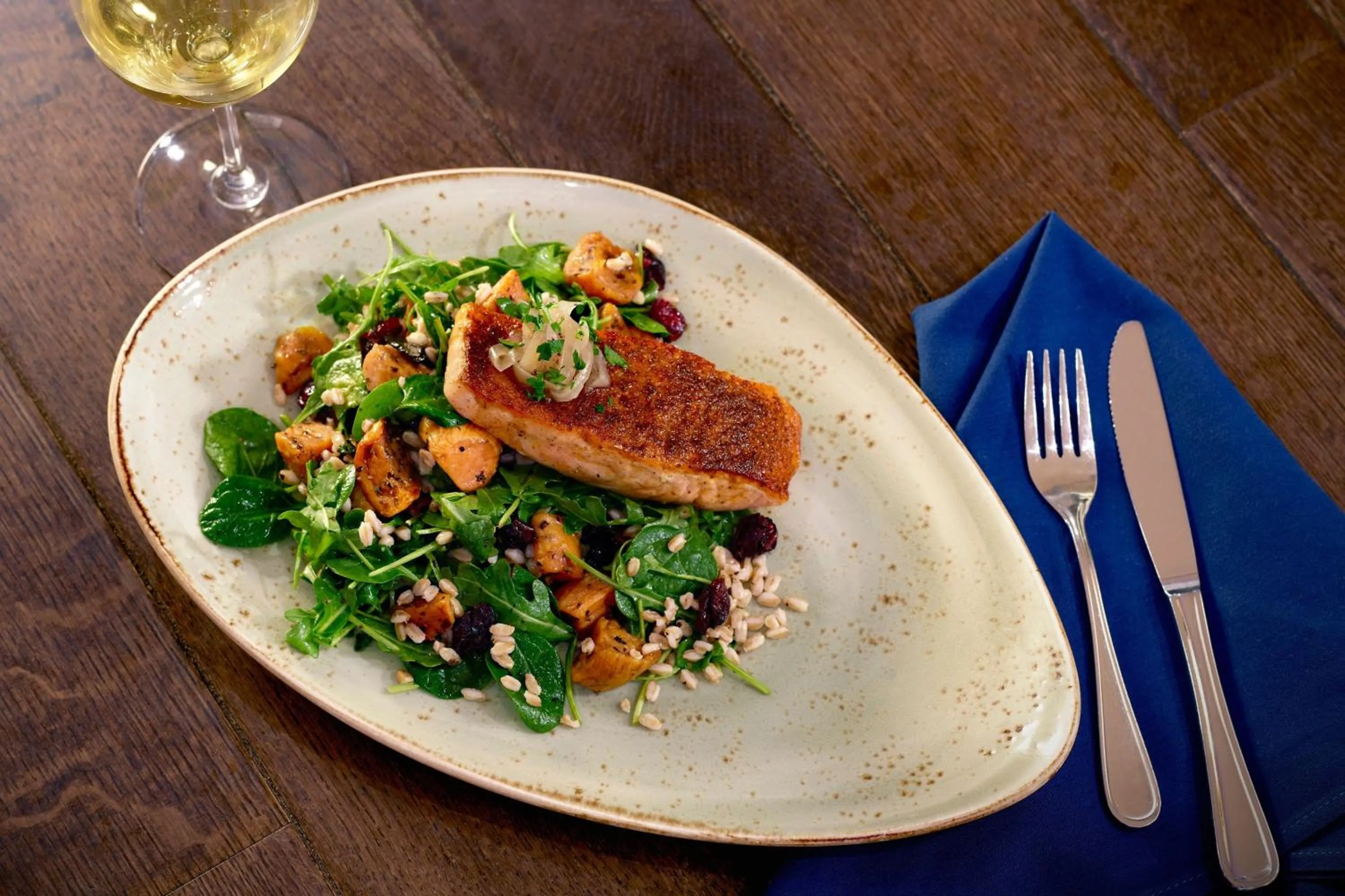 Restaurant/places to eat in Sheraton Kansas City Hotel at Crown Center