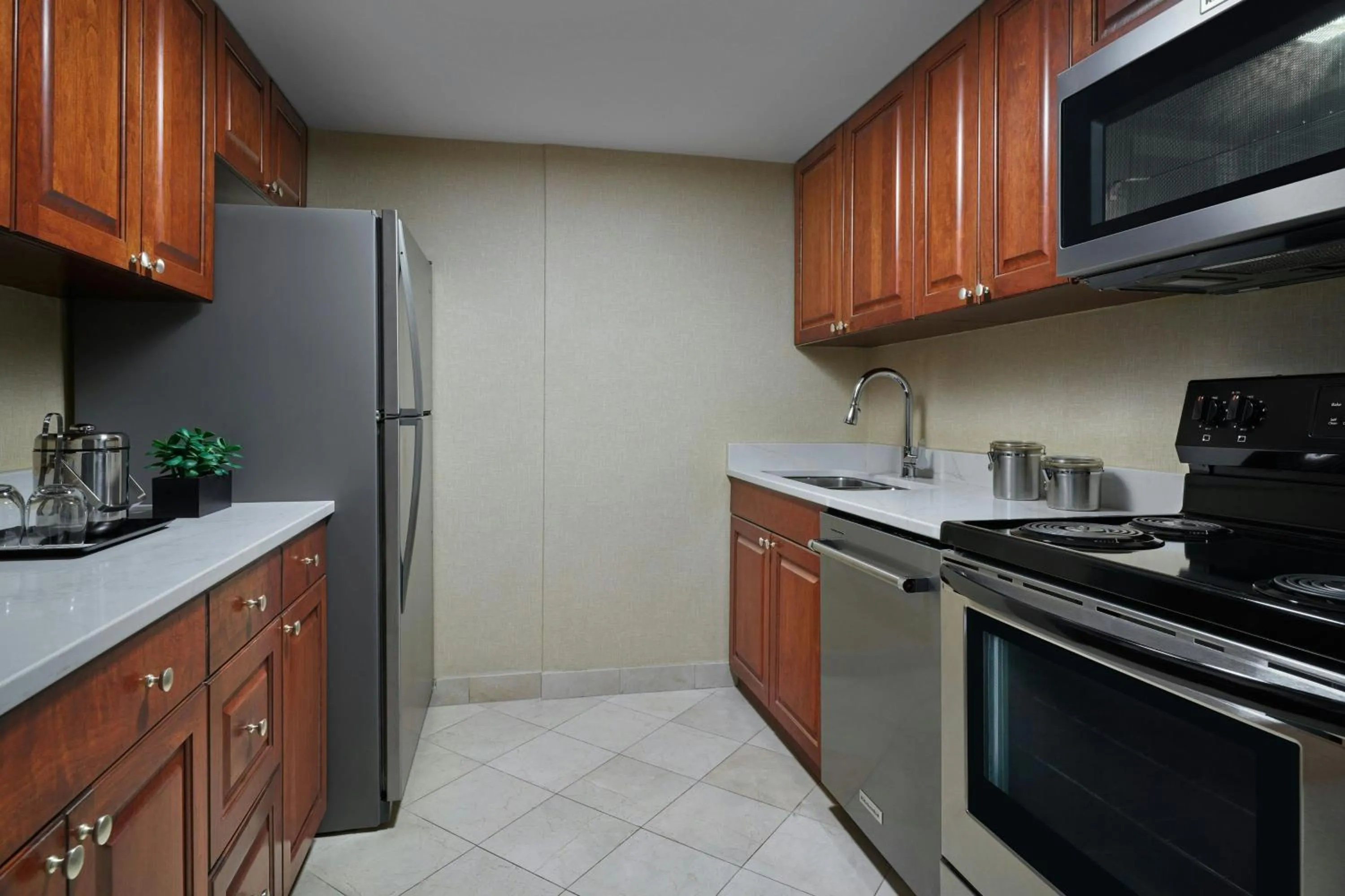 Kitchen or kitchenette in Sheraton Kansas City Hotel at Crown Center
