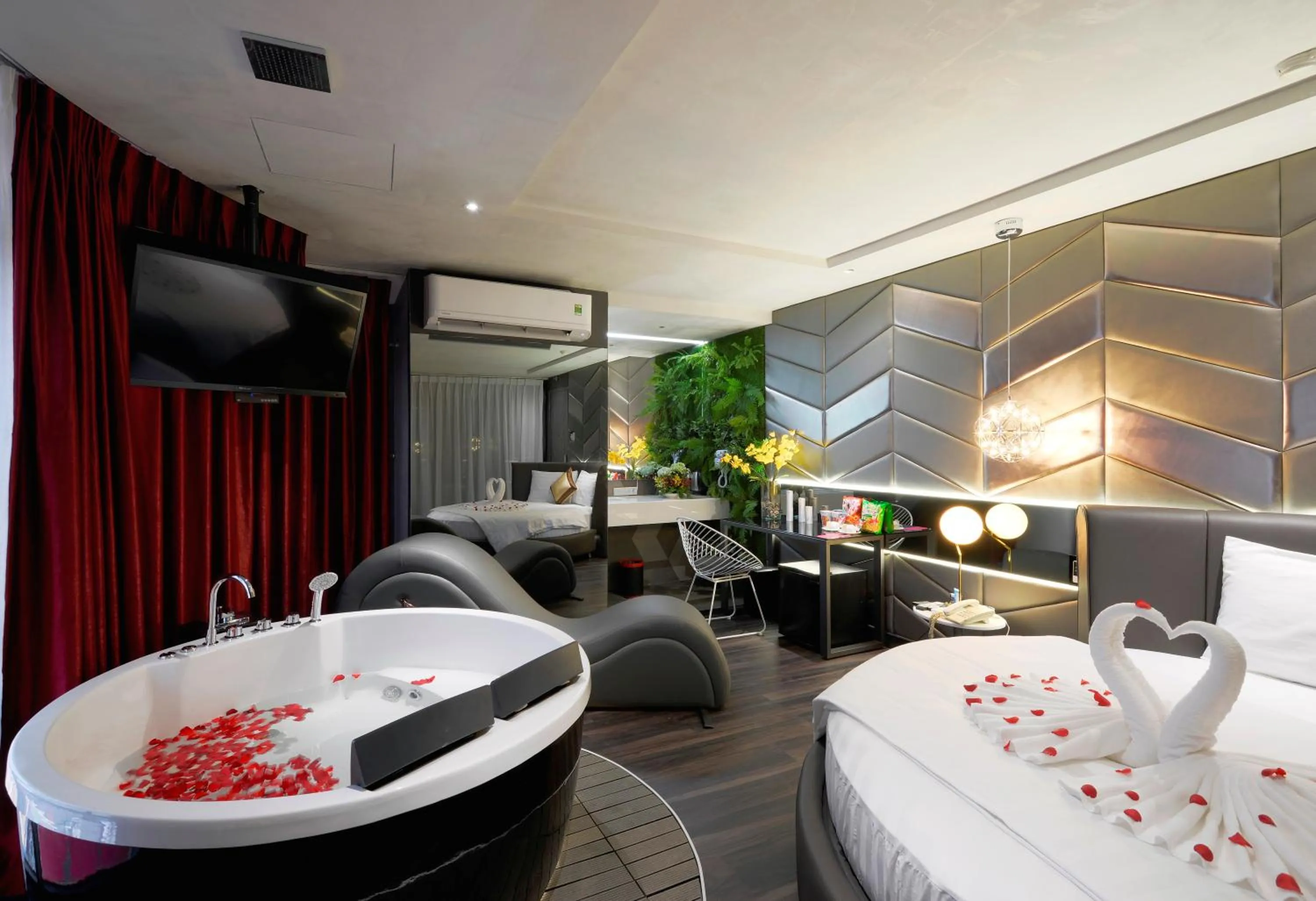 Photo of the whole room in Bonita Signature Hotel