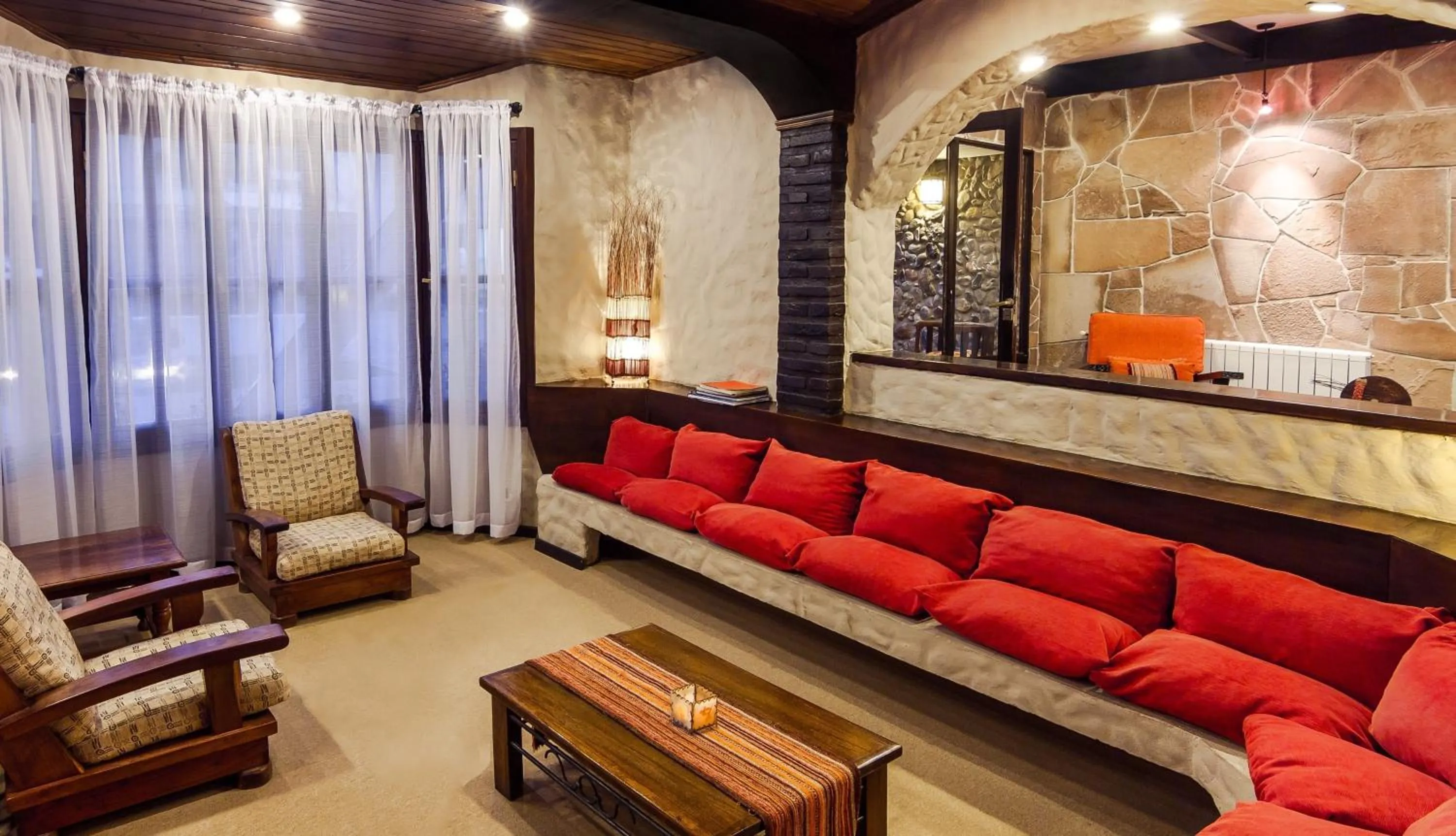 Communal lounge/ TV room in Hotel Michelangelo