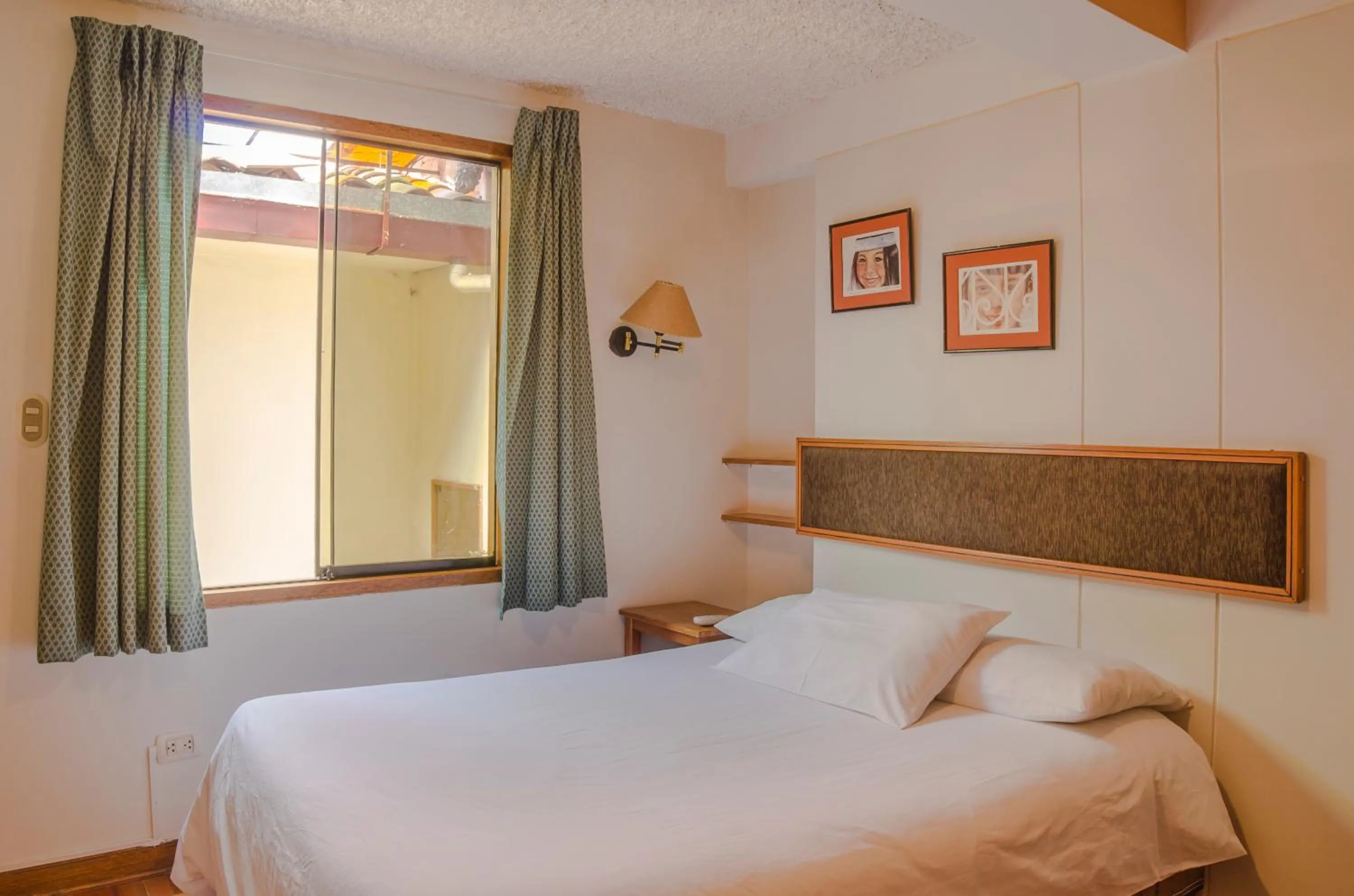 Bed in Los Aticos B&B with Coworking