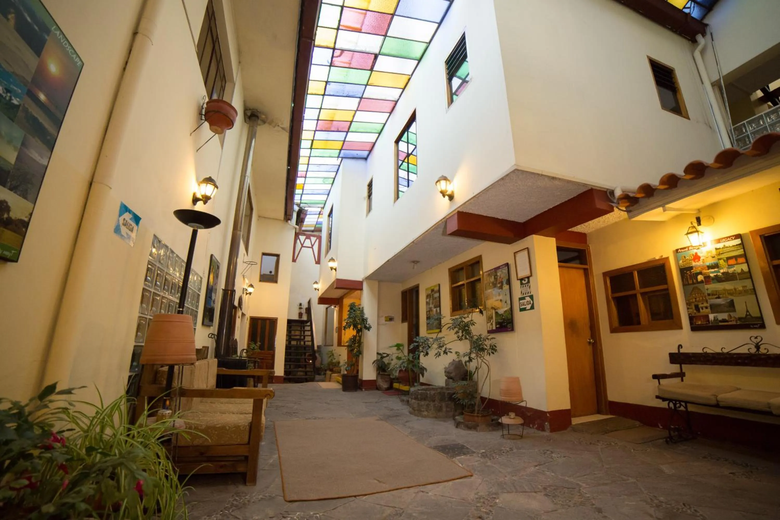 Los Aticos B&B with Coworking