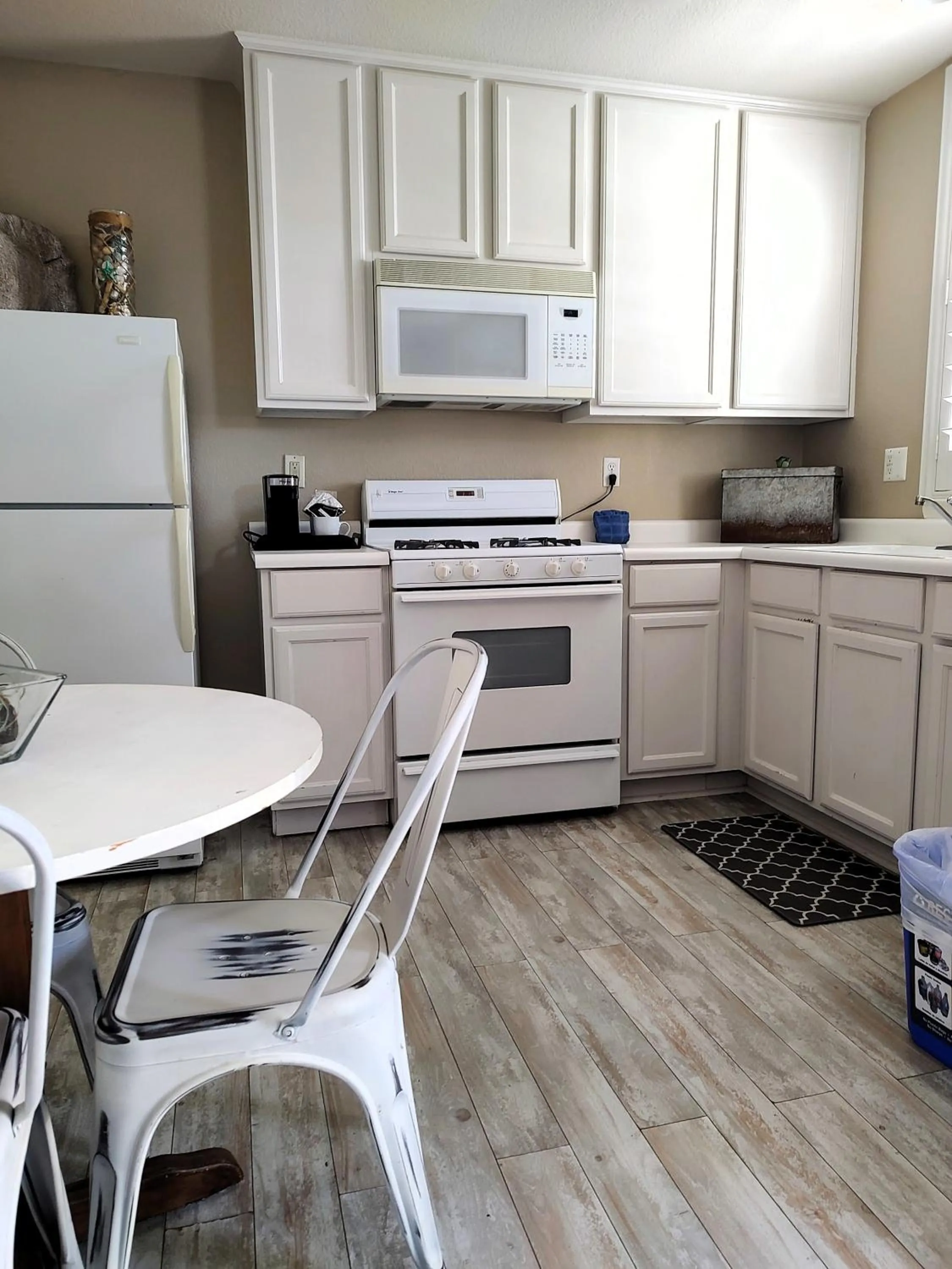 Dining area in Pacific Plaza Resort