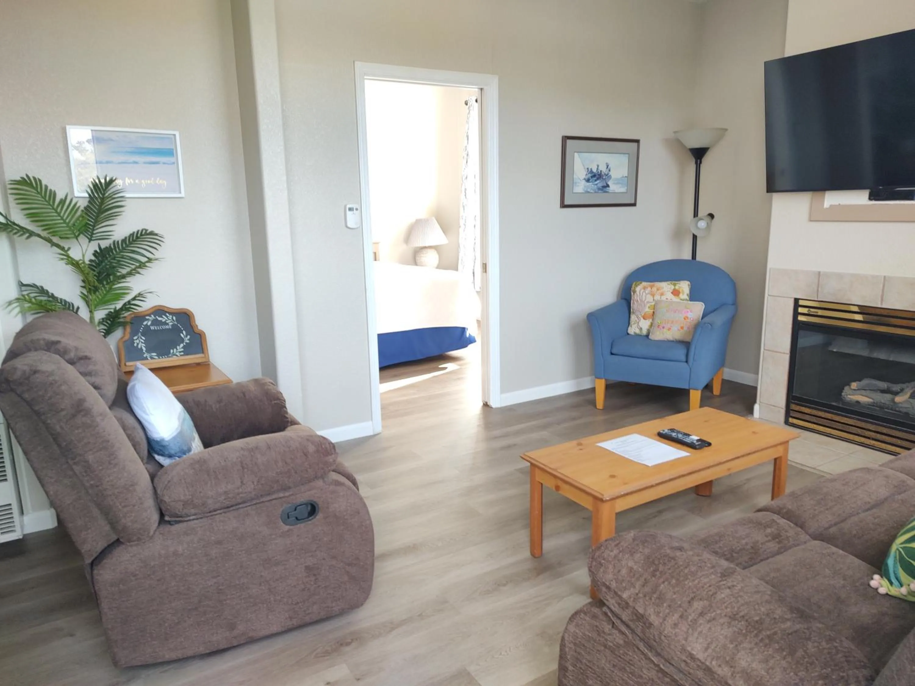 Living room in Pacific Plaza Resort