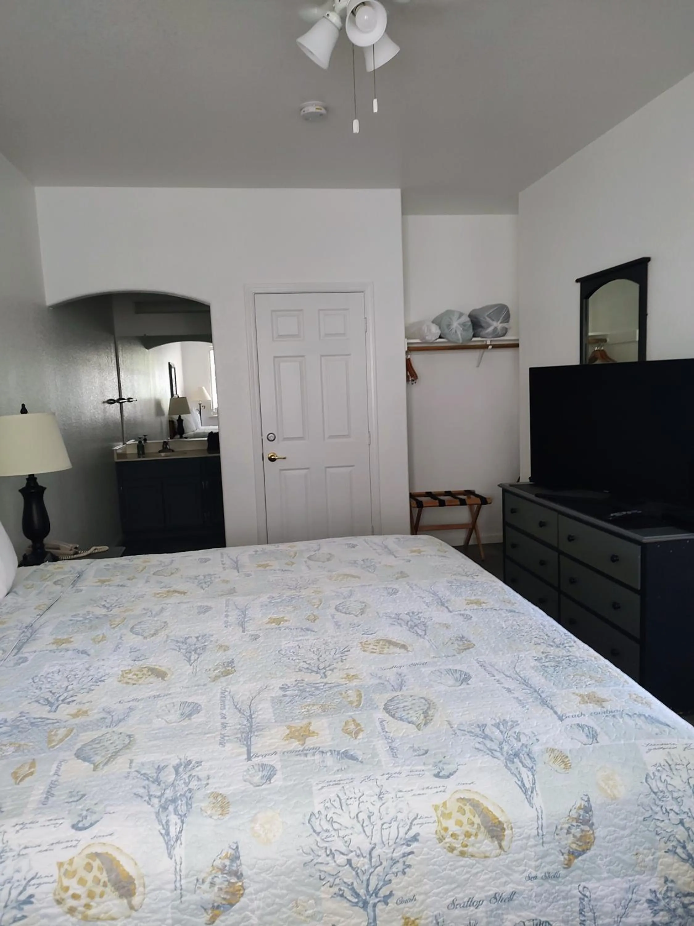 Bed in Pacific Plaza Resort