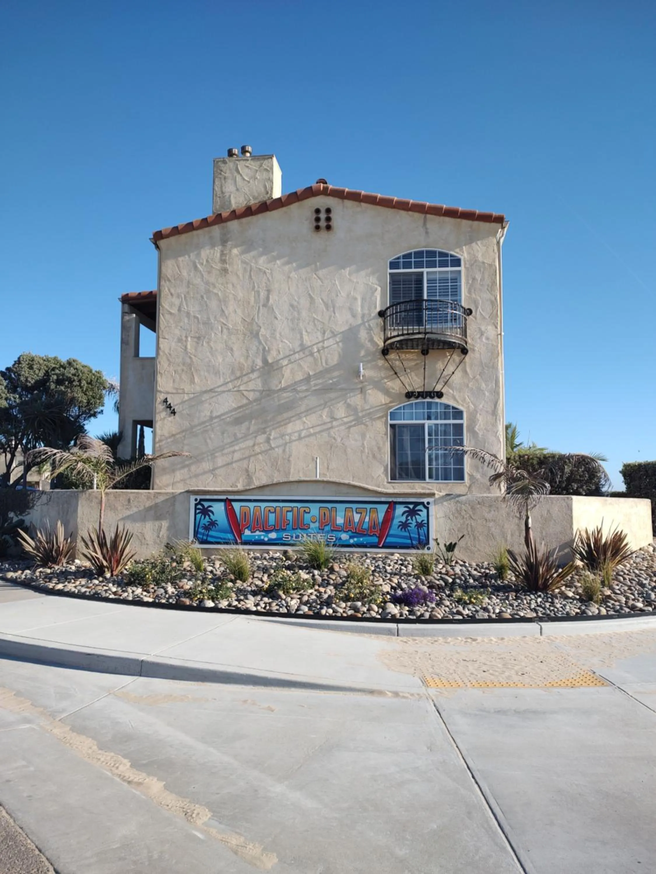 Property building in Pacific Plaza Resort