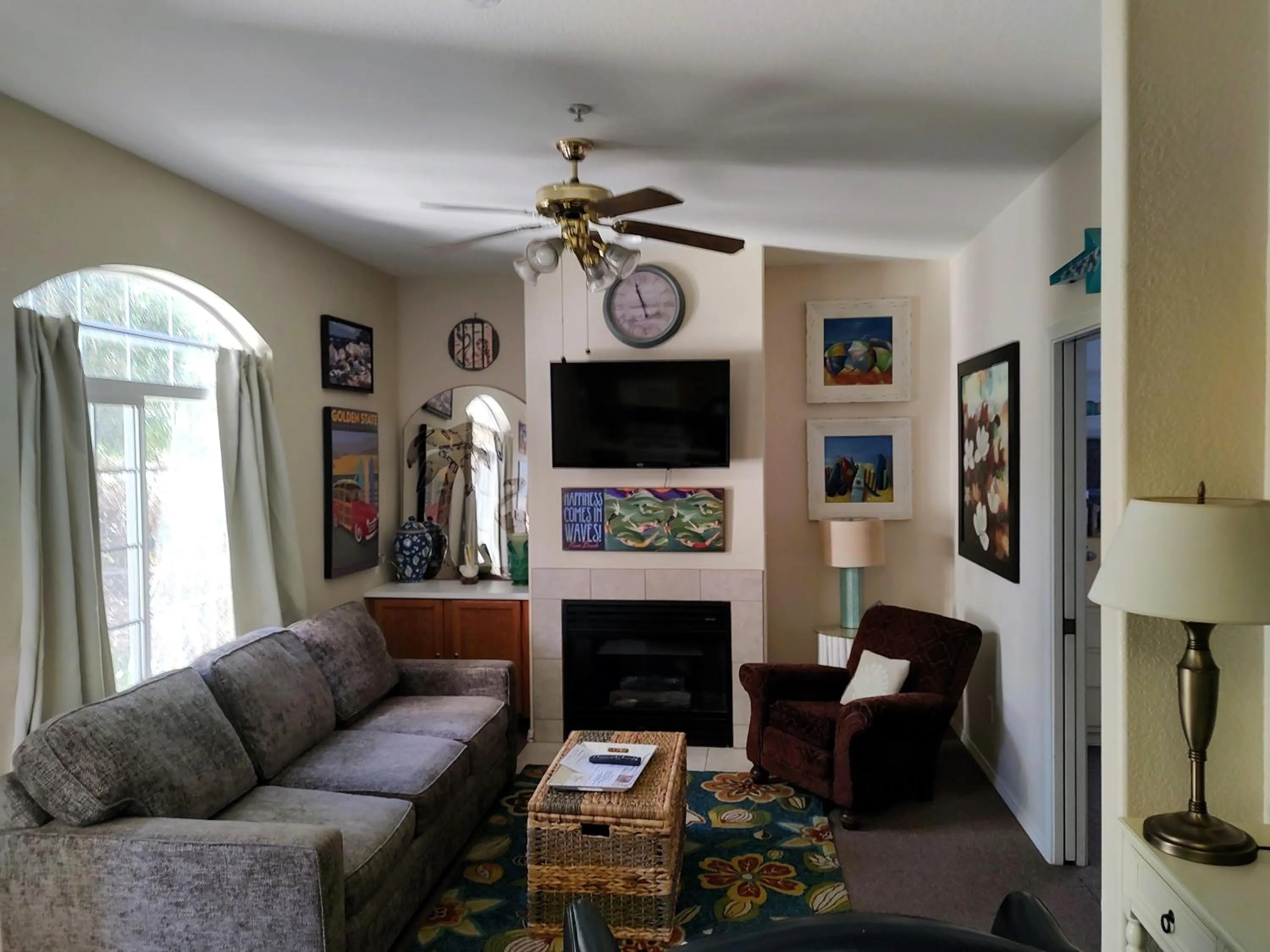 Living room in Pacific Plaza Resort