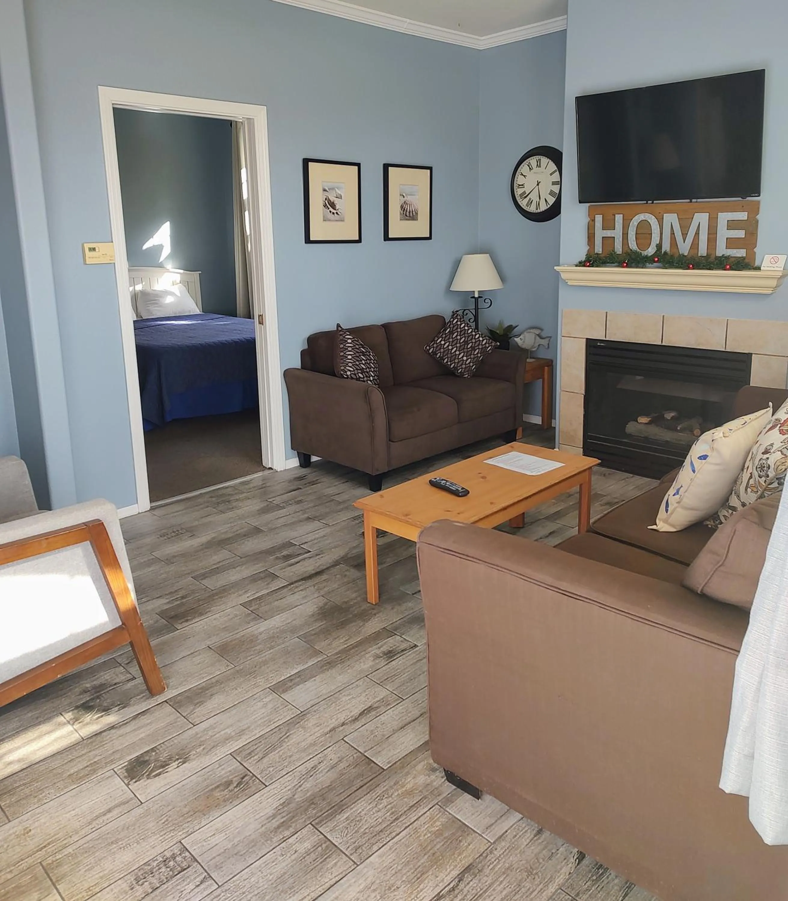 Living room in Pacific Plaza Resort