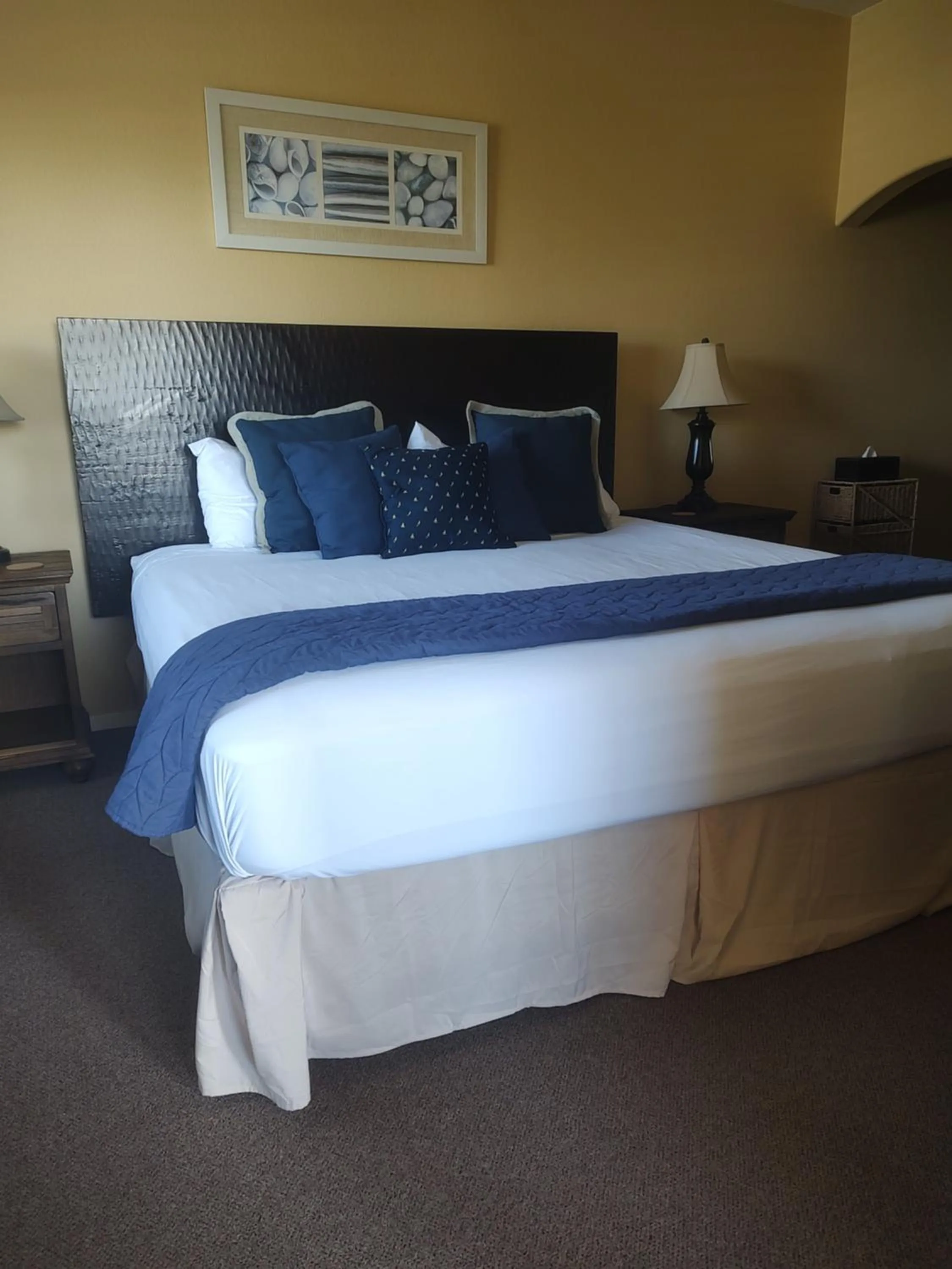 Bed in Pacific Plaza Resort