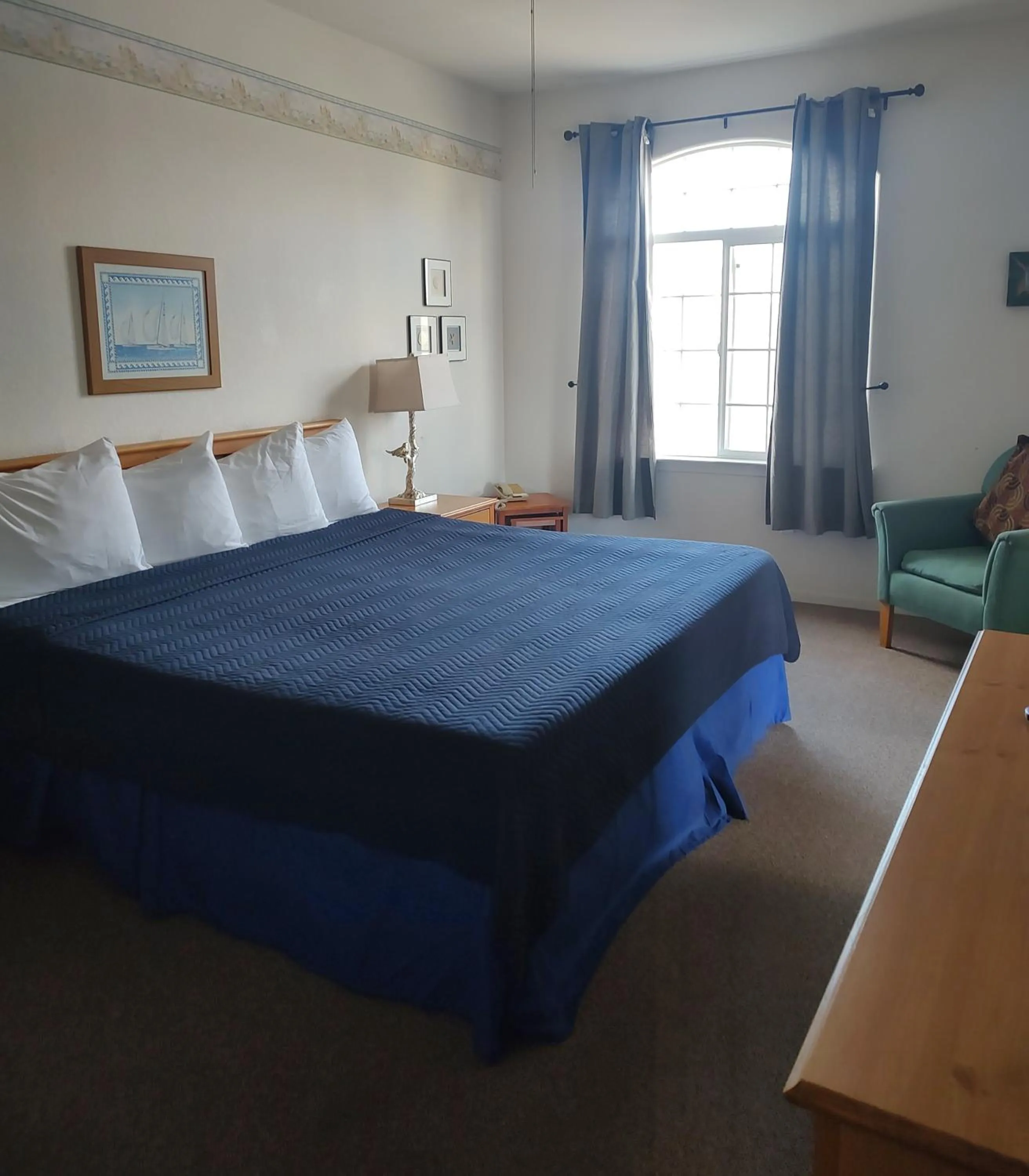 Bed in Pacific Plaza Resort