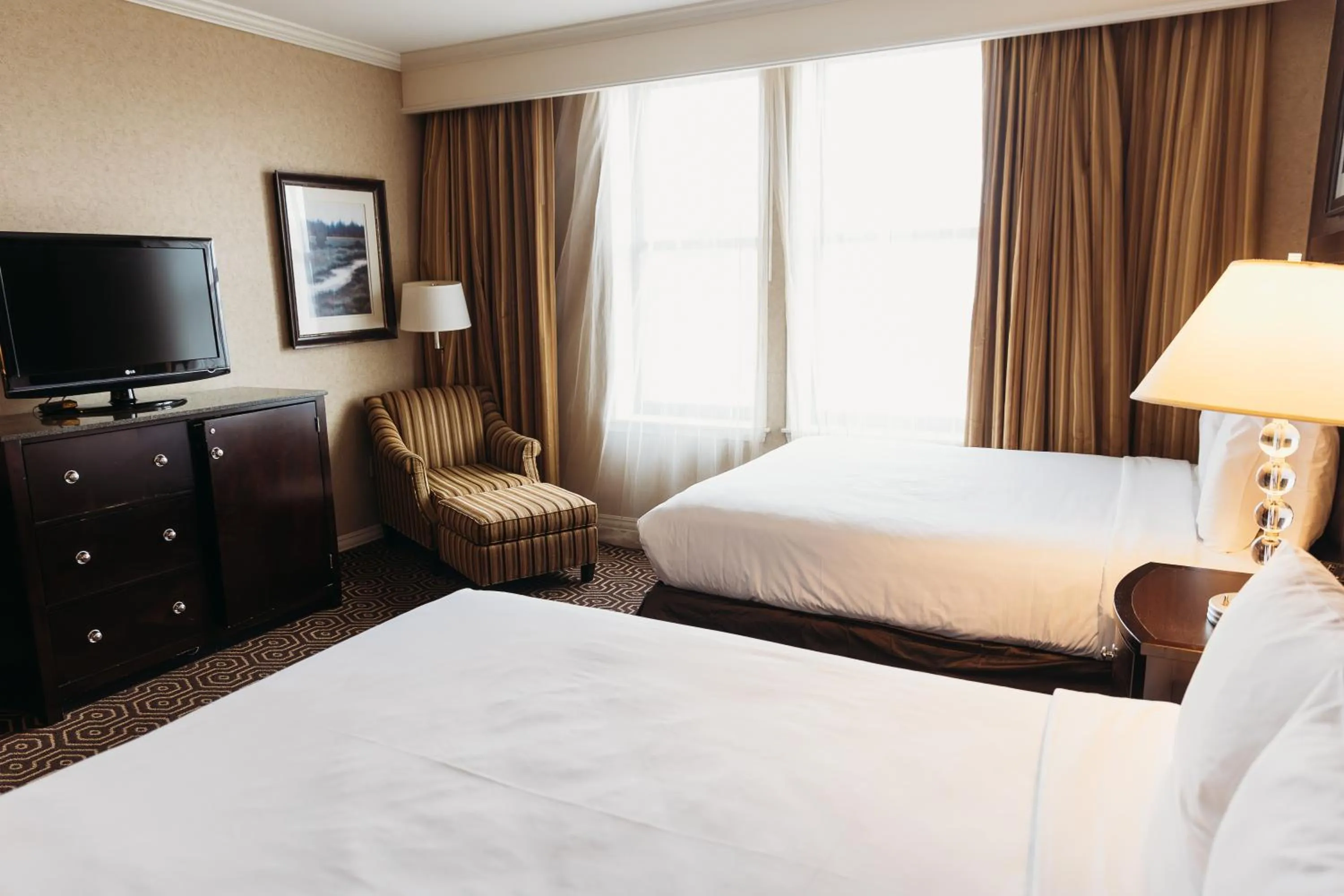 Bedroom, Bed in Hotel Julien Dubuque