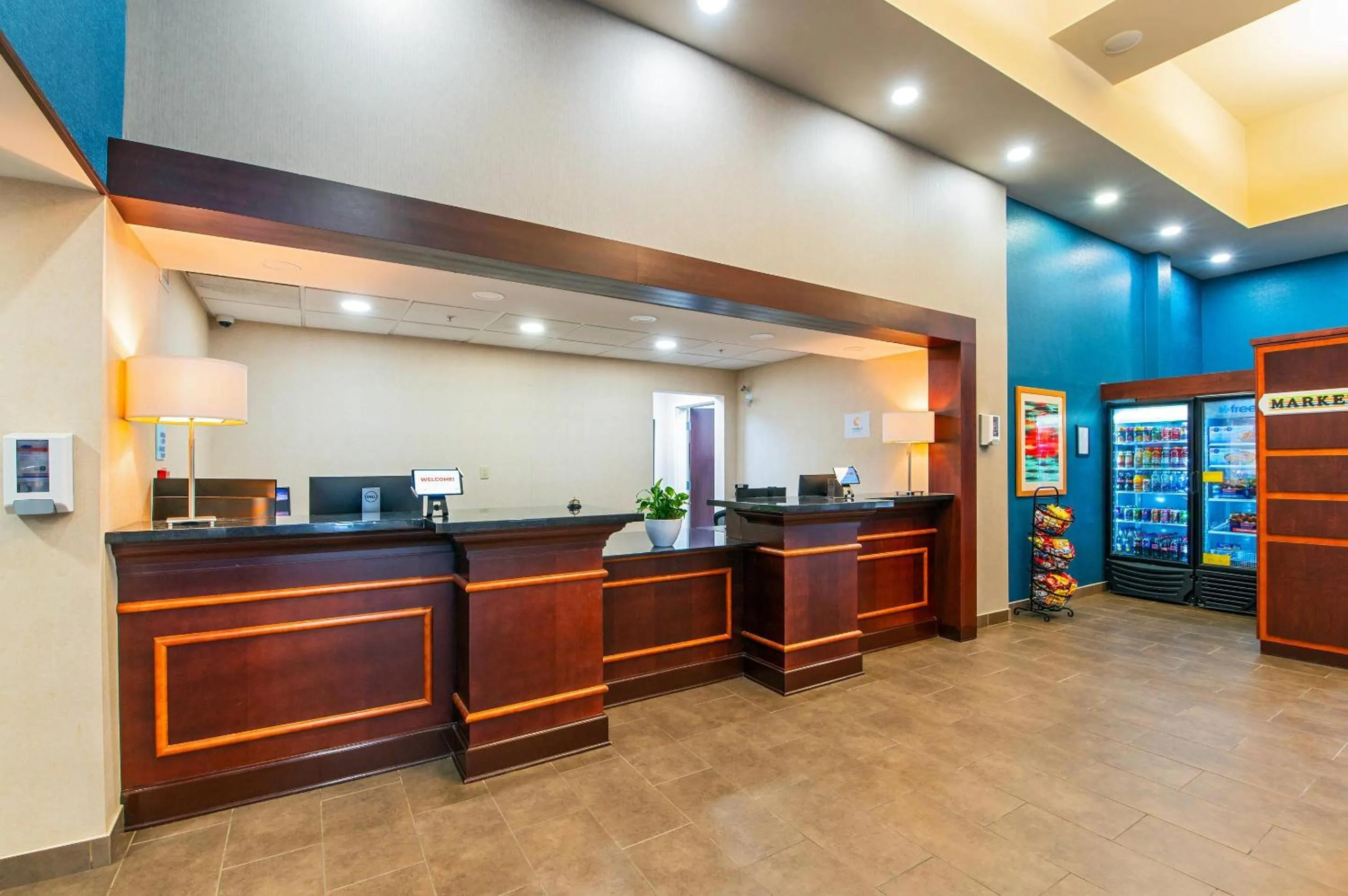Lobby or reception in Comfort Inn & Suites