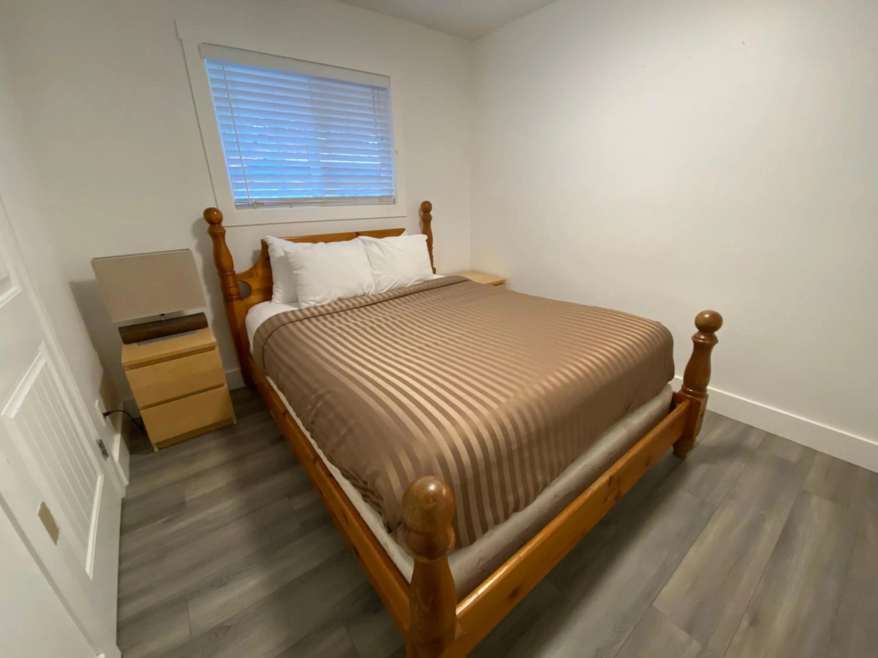 Bed in Riverside Resort & RV Park