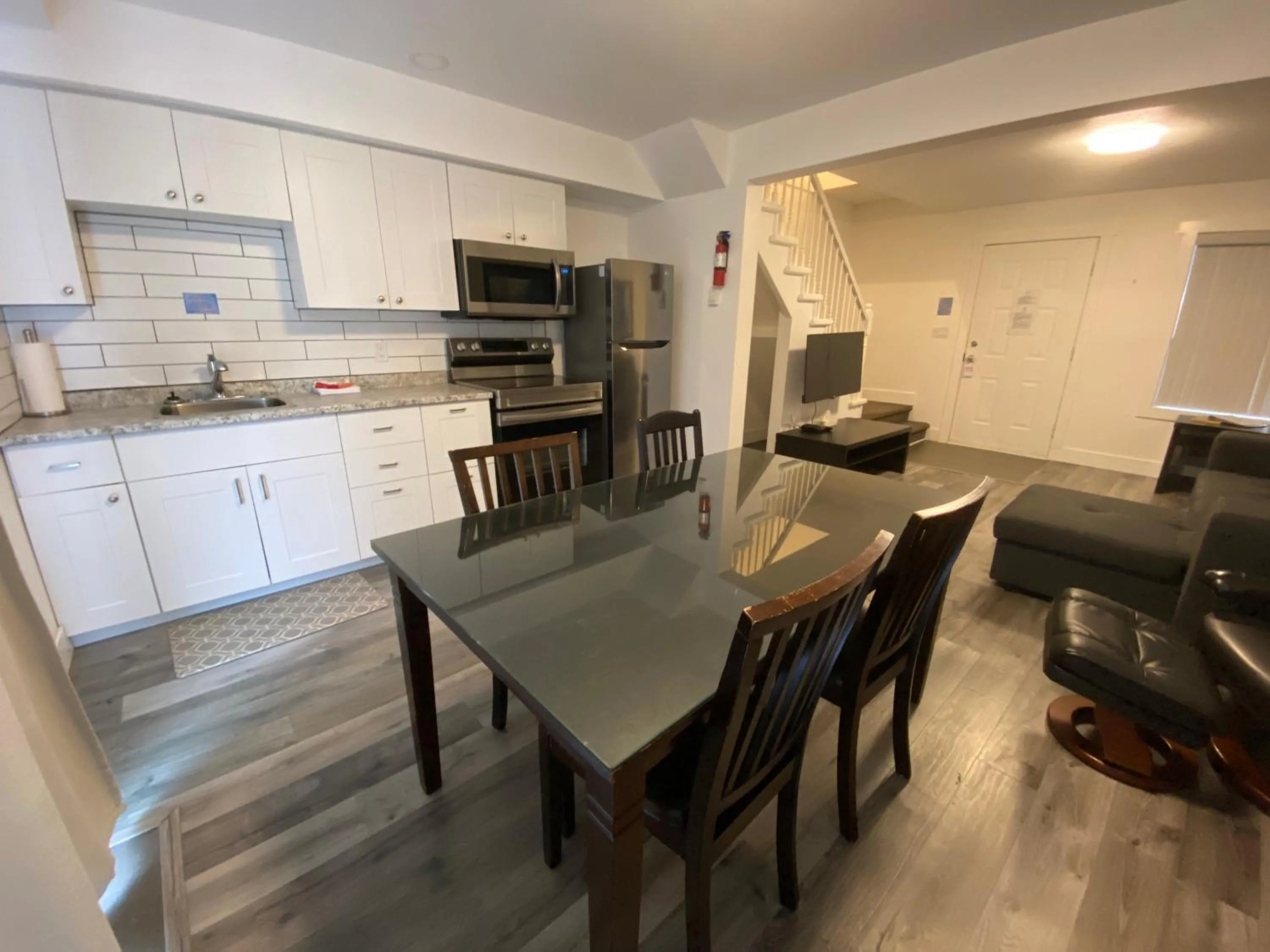 Kitchen or kitchenette in Riverside Resort & RV Park