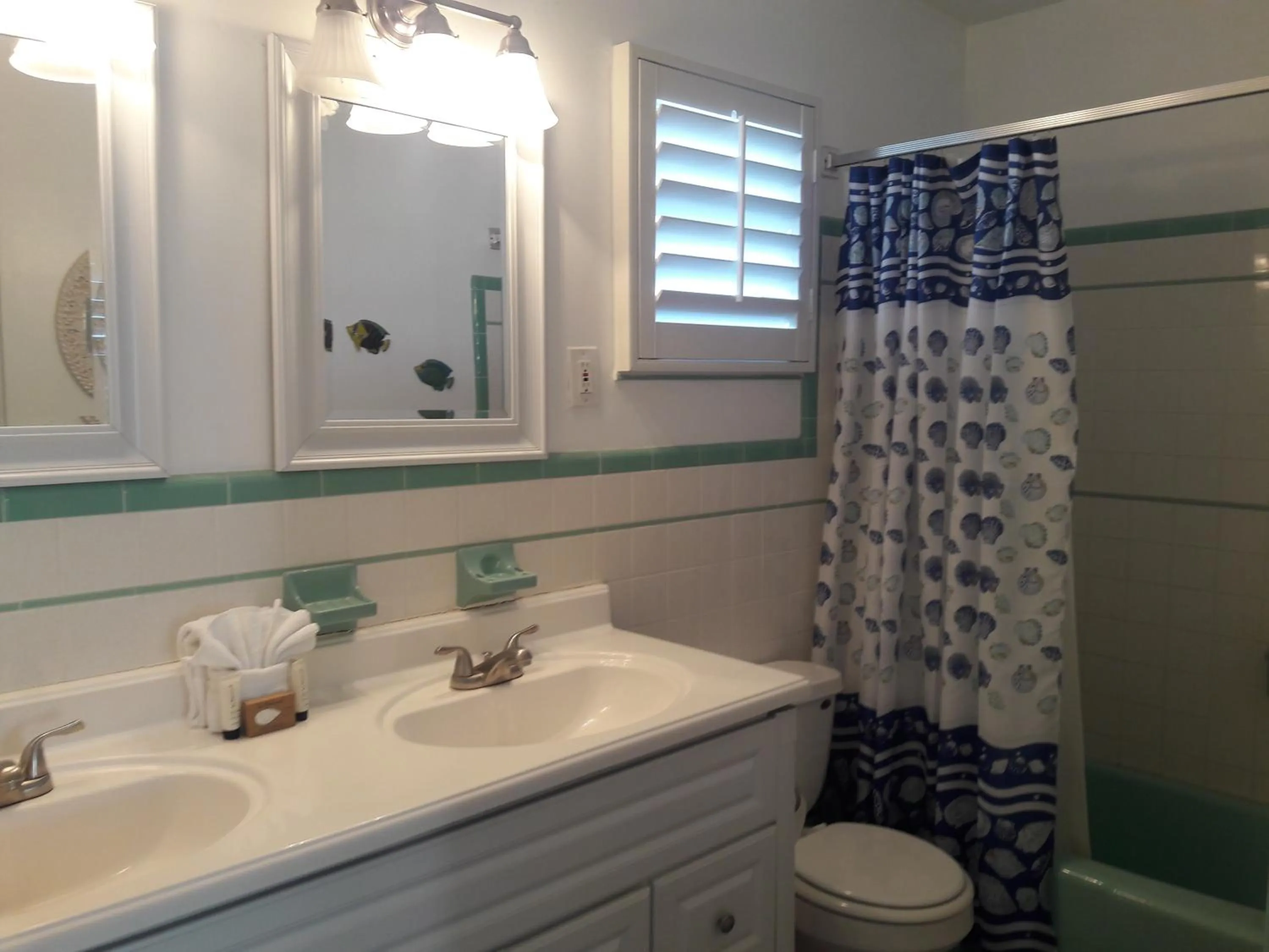 Bathroom in Turtle Crawl Inn - Longboat Key