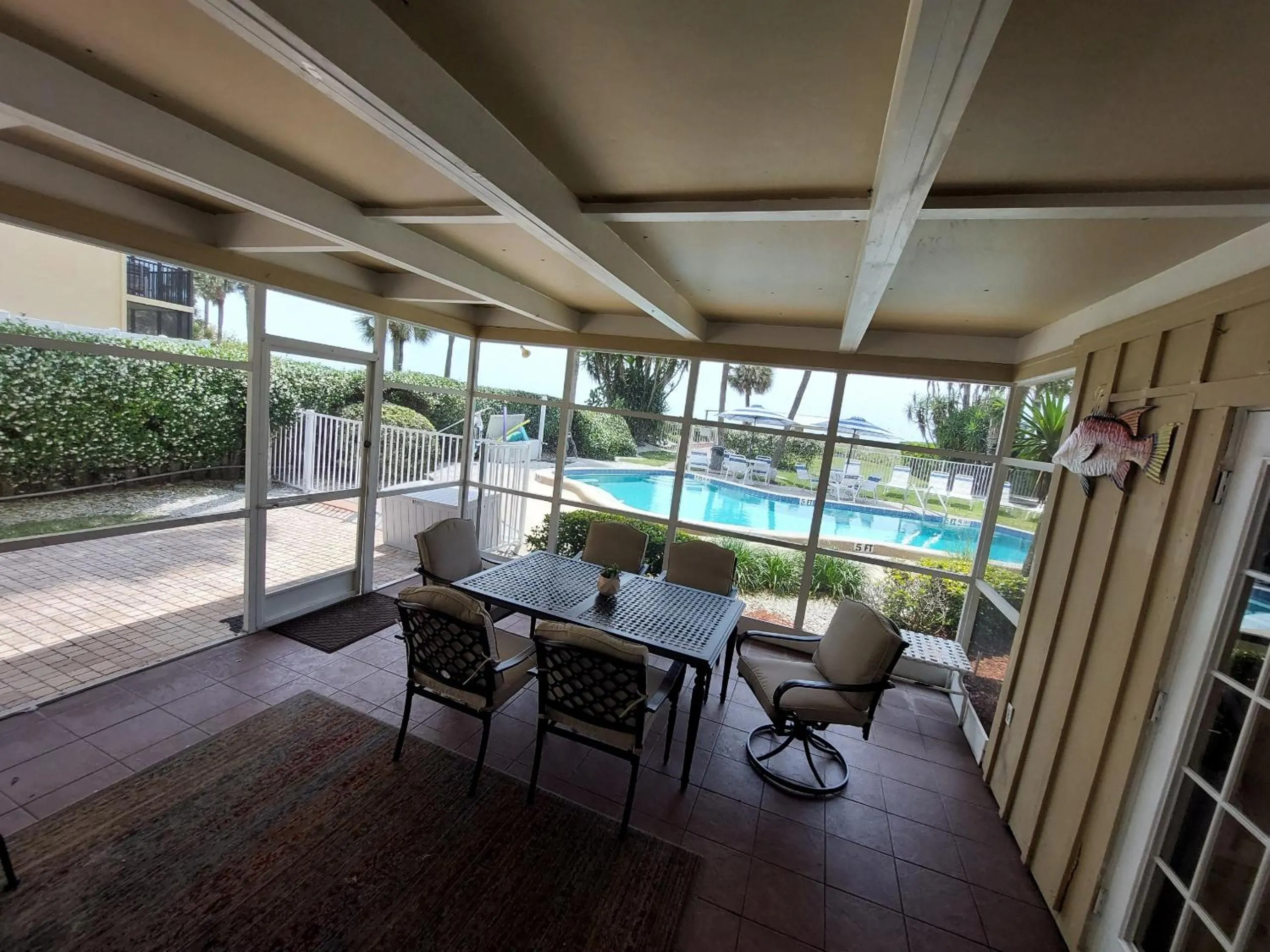 Patio in Turtle Crawl Inn - Longboat Key