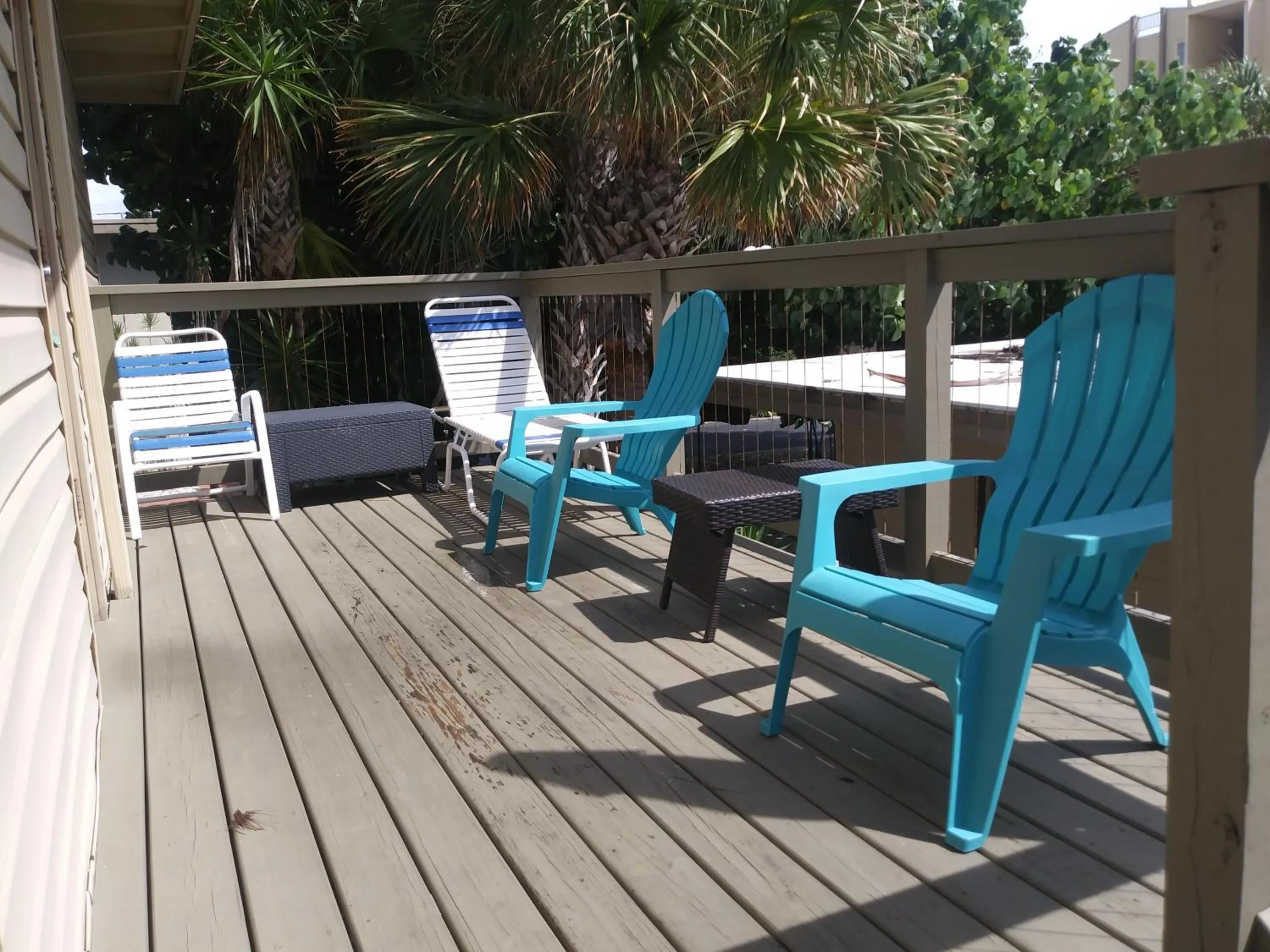 Balcony/Terrace in Turtle Crawl Inn - Longboat Key