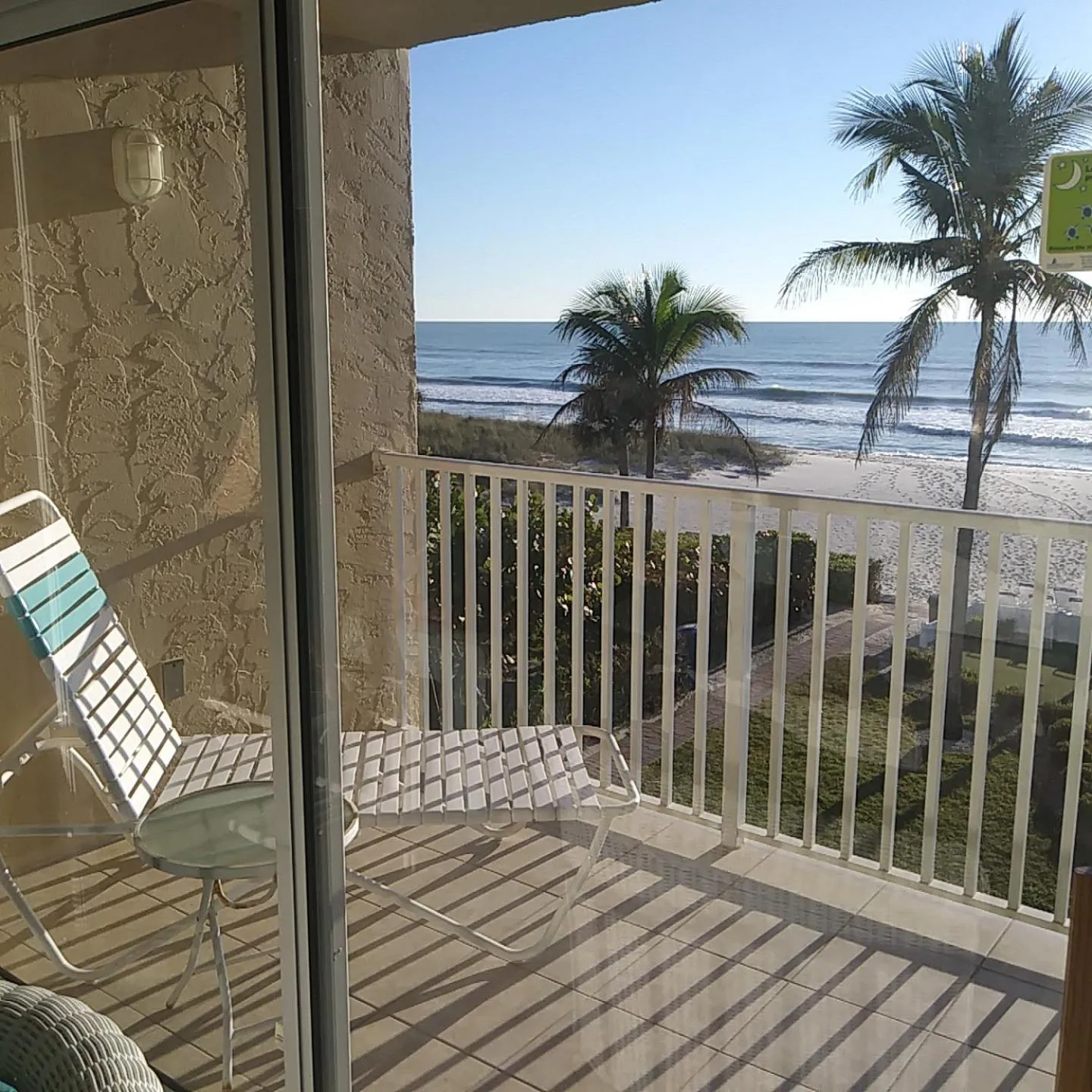 Balcony/Terrace in Turtle Crawl Inn - Longboat Key
