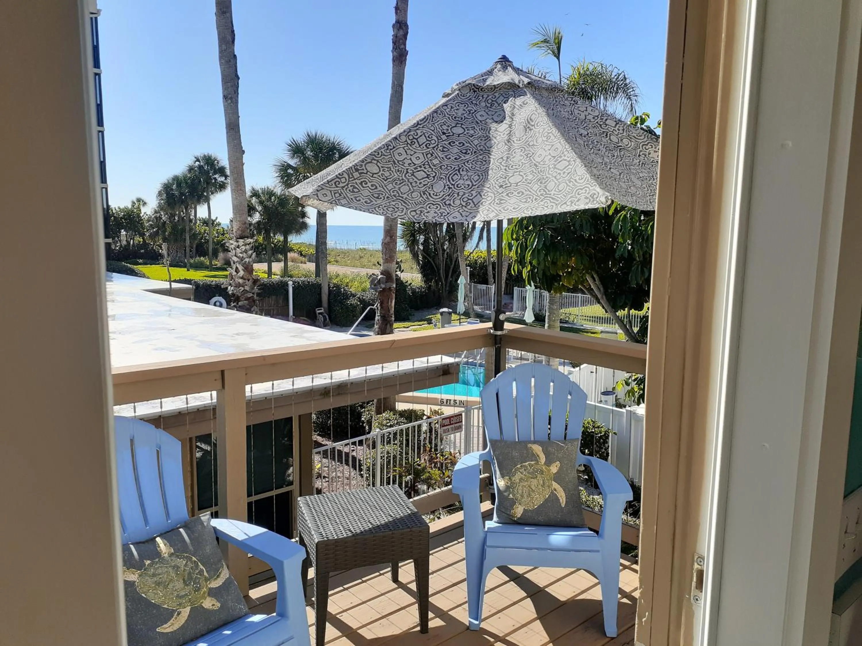 Patio in Turtle Crawl Inn - Longboat Key