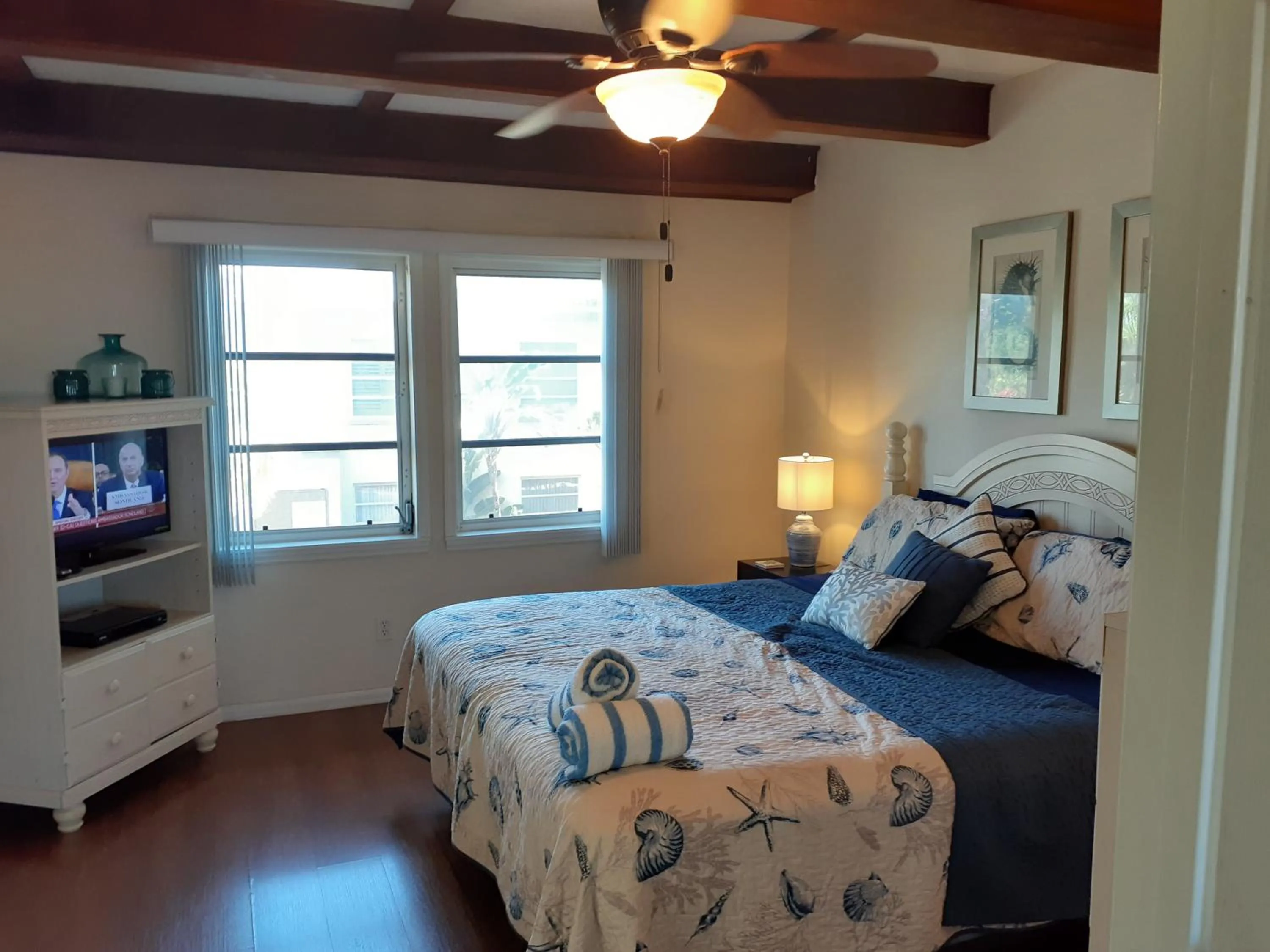 Photo of the whole room in Turtle Crawl Inn - Longboat Key