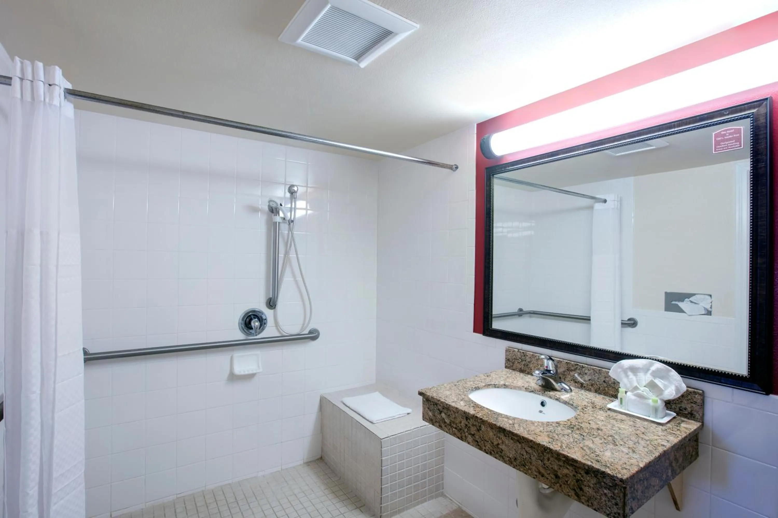 Toilet in The Hotel 39