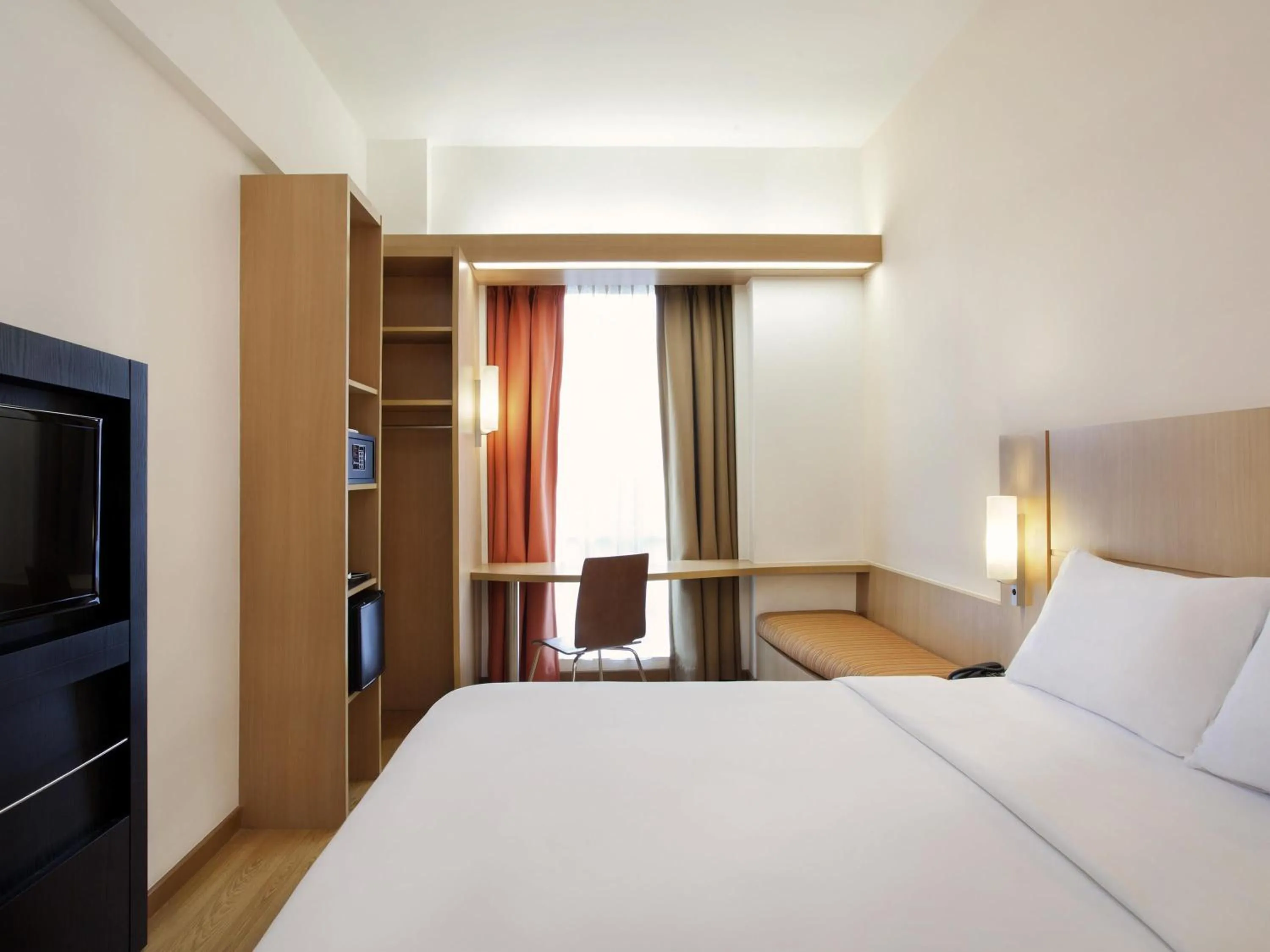 Bedroom, Bed in Ibis Bandung Trans Studio