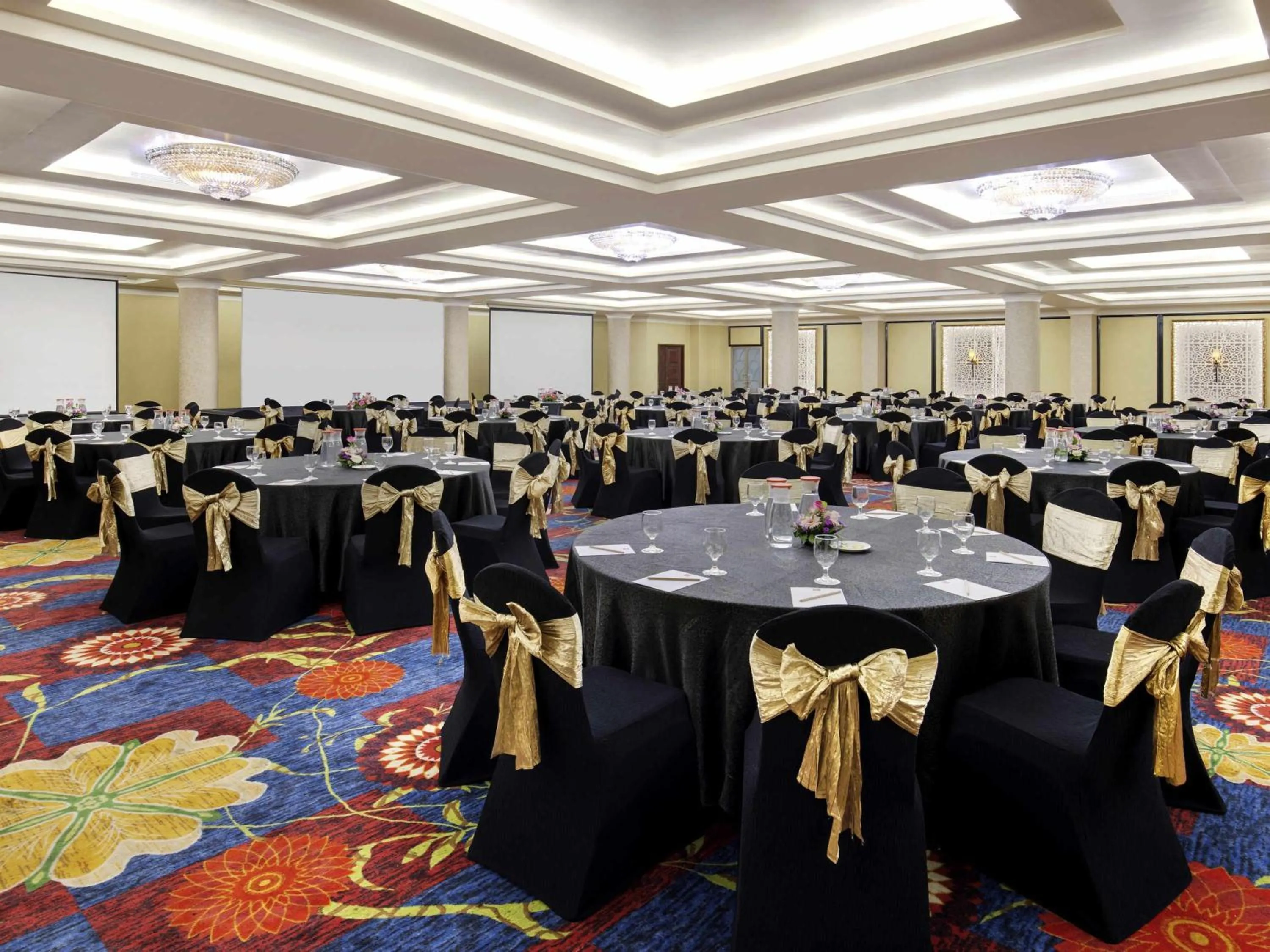 wedding in Ibis Bandung Trans Studio