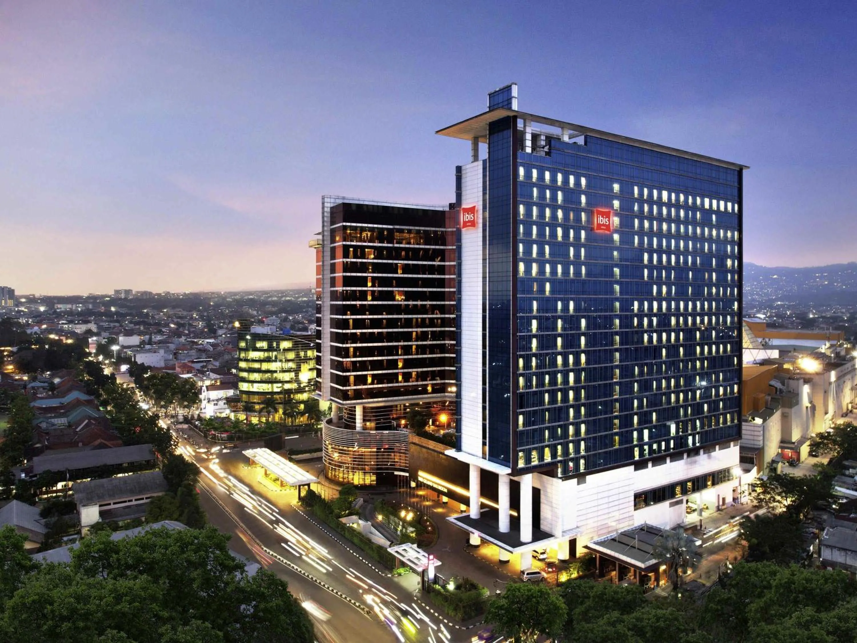Property building in Ibis Bandung Trans Studio