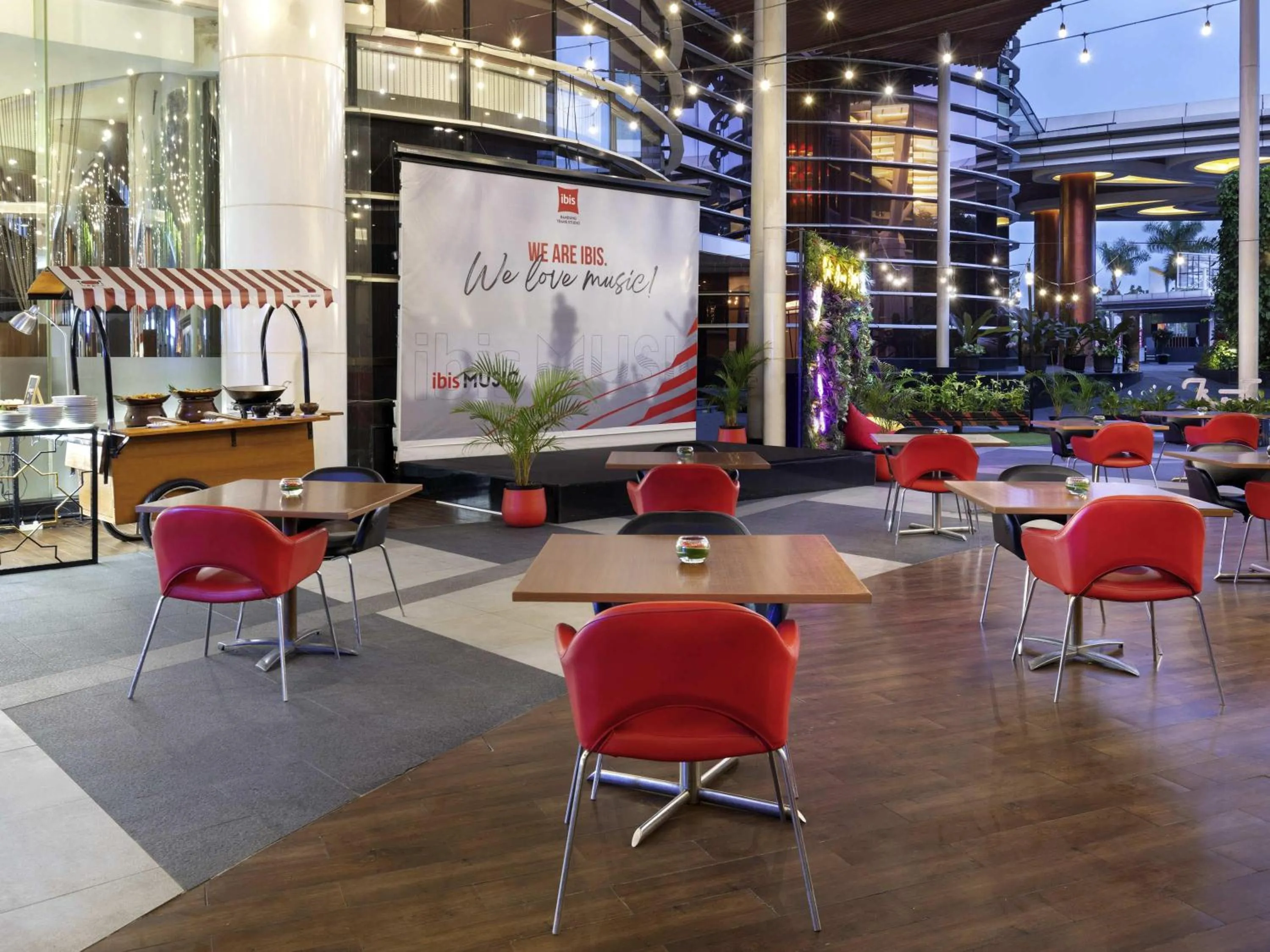 Lounge or bar in Ibis Bandung Trans Studio