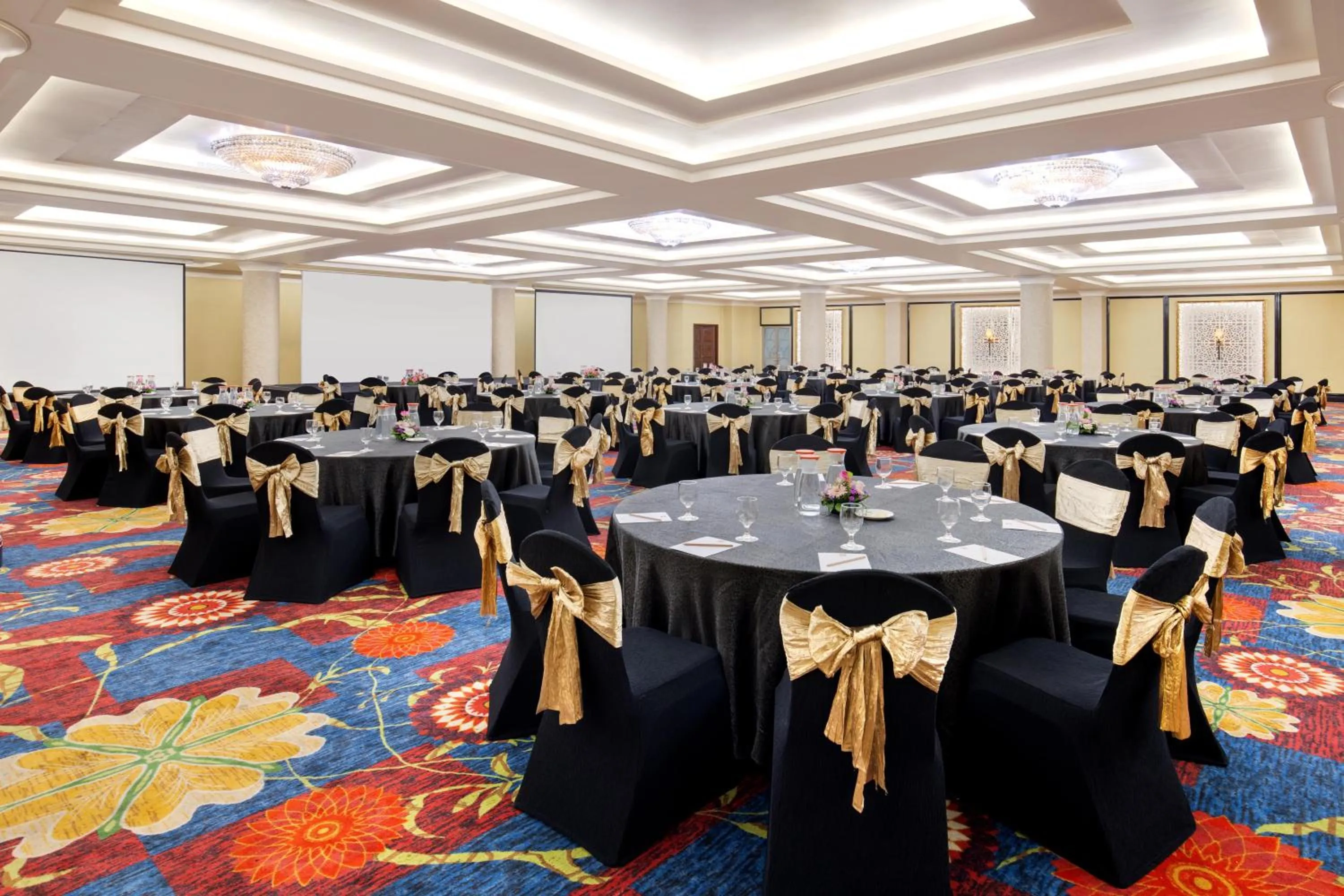 wedding in Ibis Bandung Trans Studio