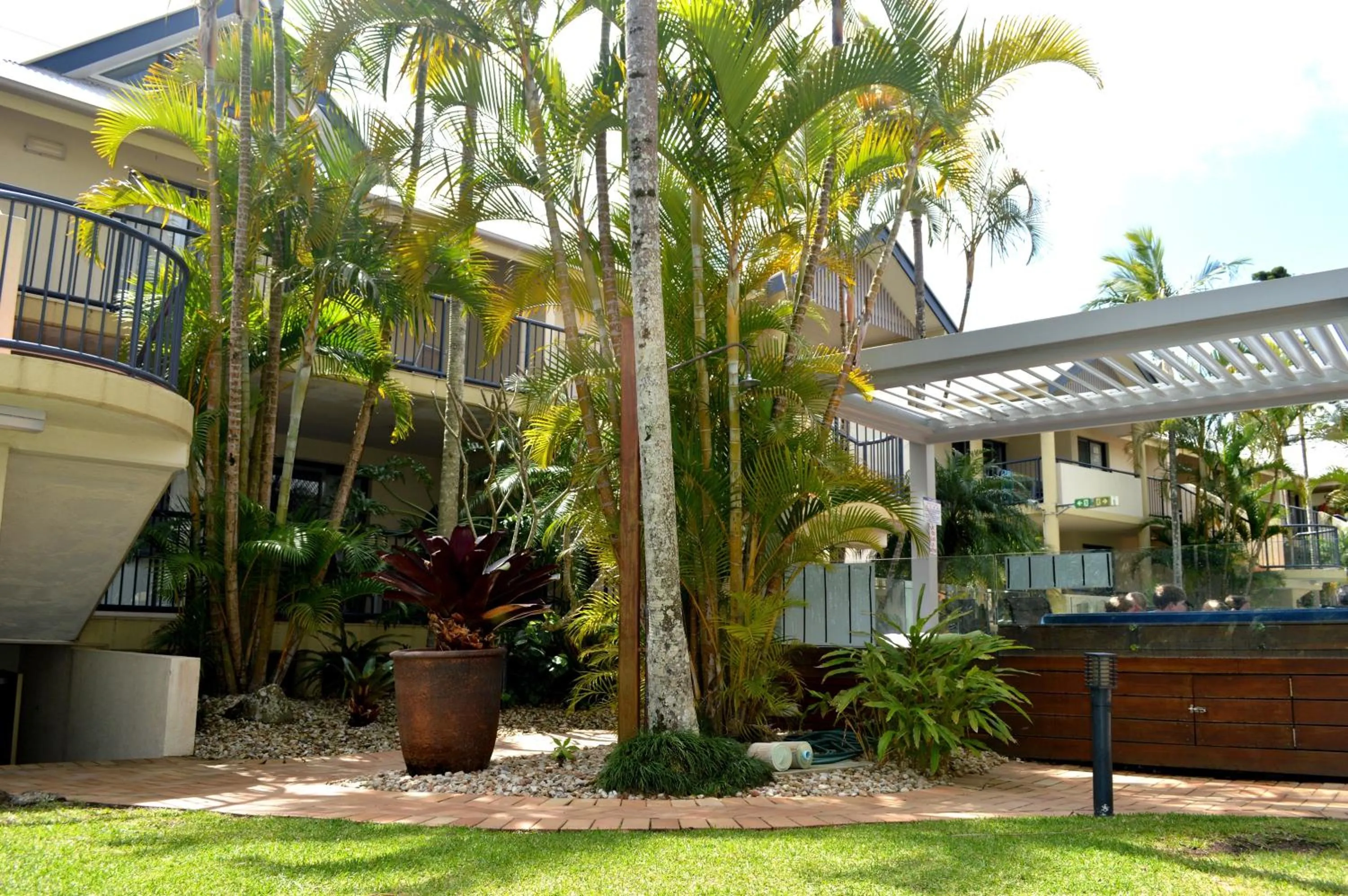 Garden view in Outrigger Bay