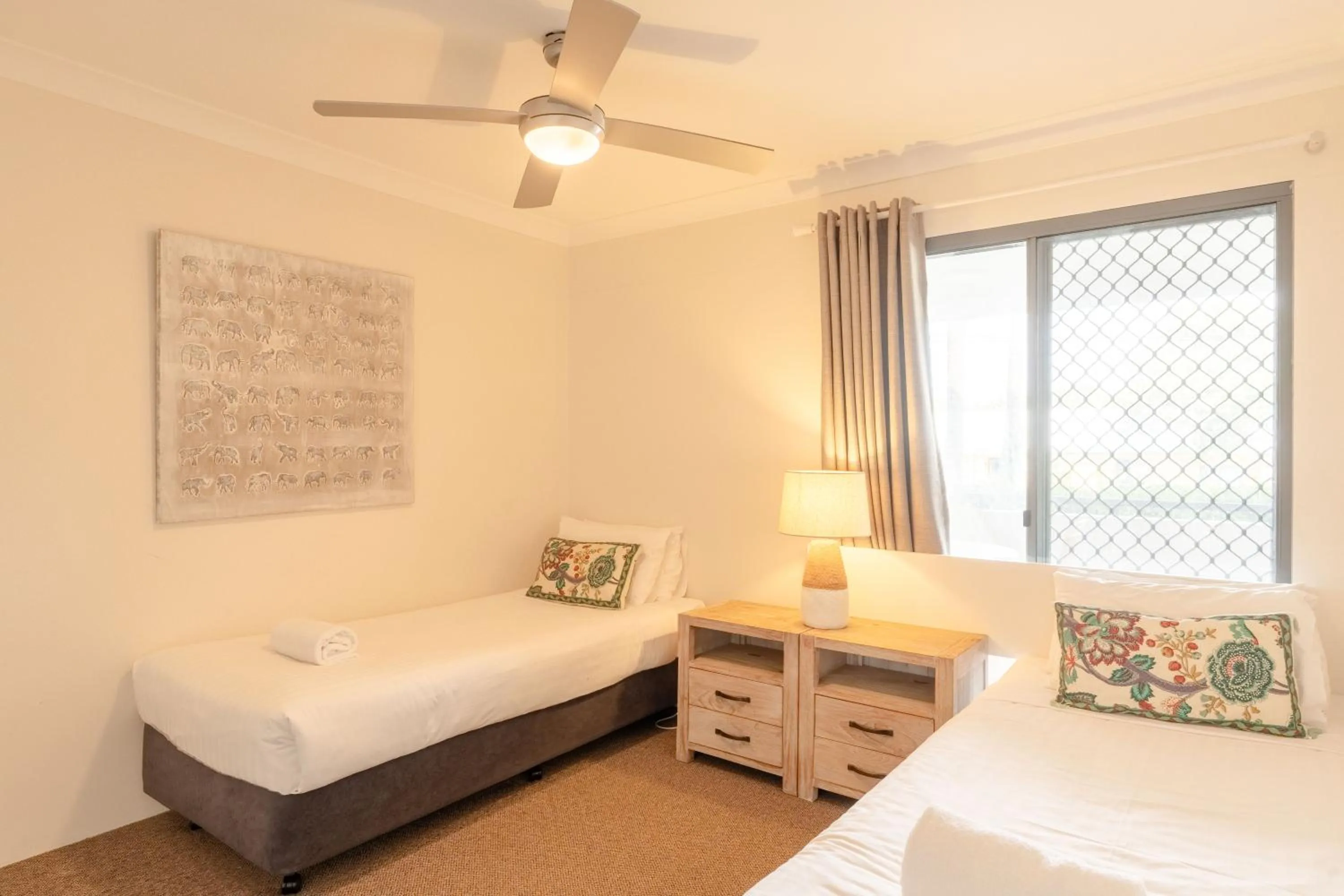 Bedroom, Bed in Outrigger Bay