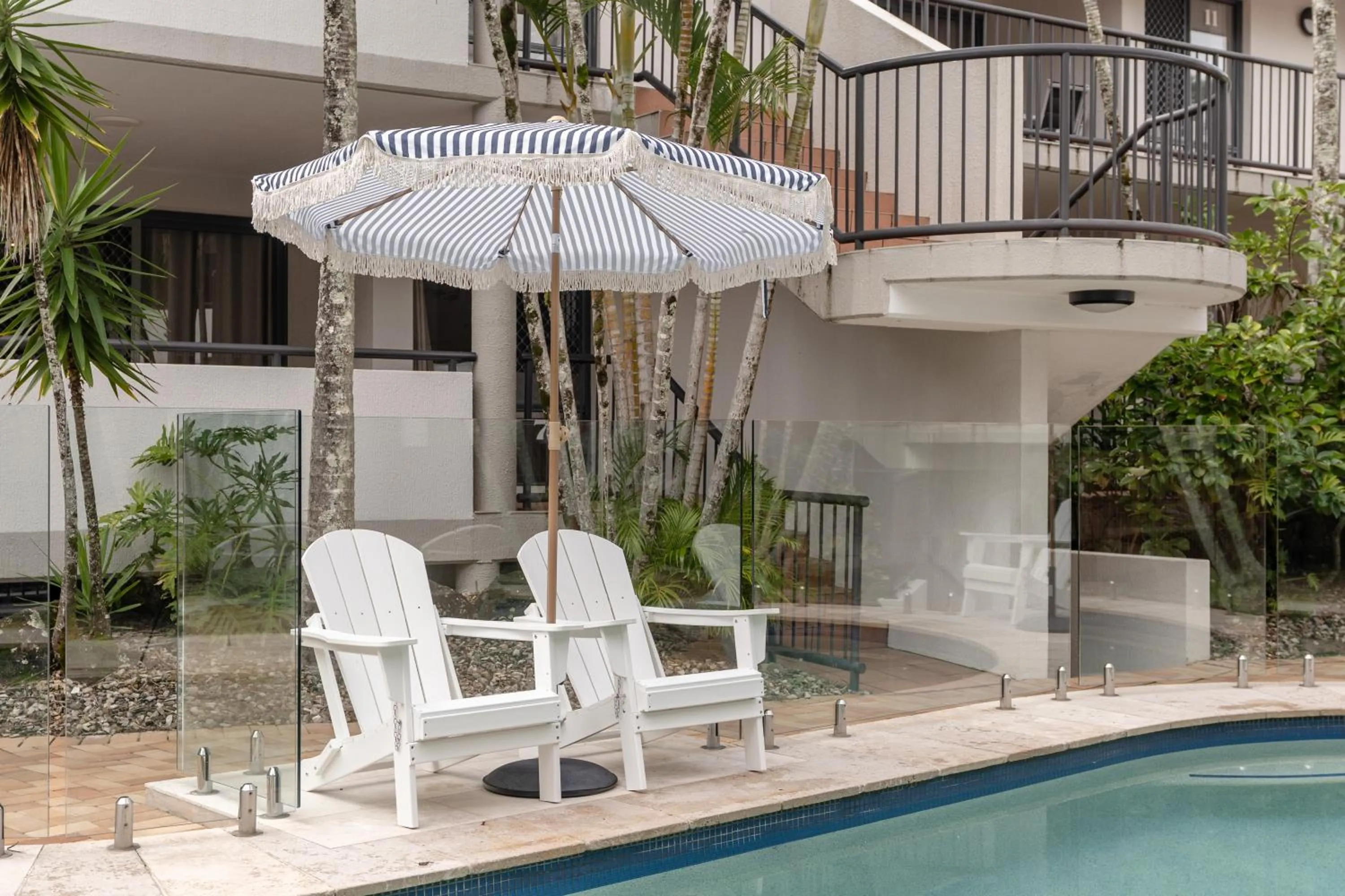 Swimming pool in Outrigger Bay