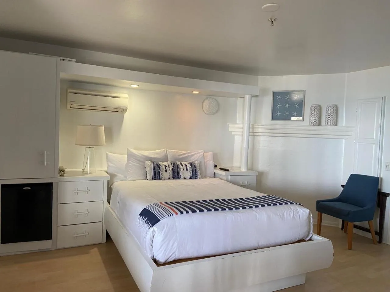 Deluxe Queen Room with Ocean View (Azahar) in Casa Tropicana