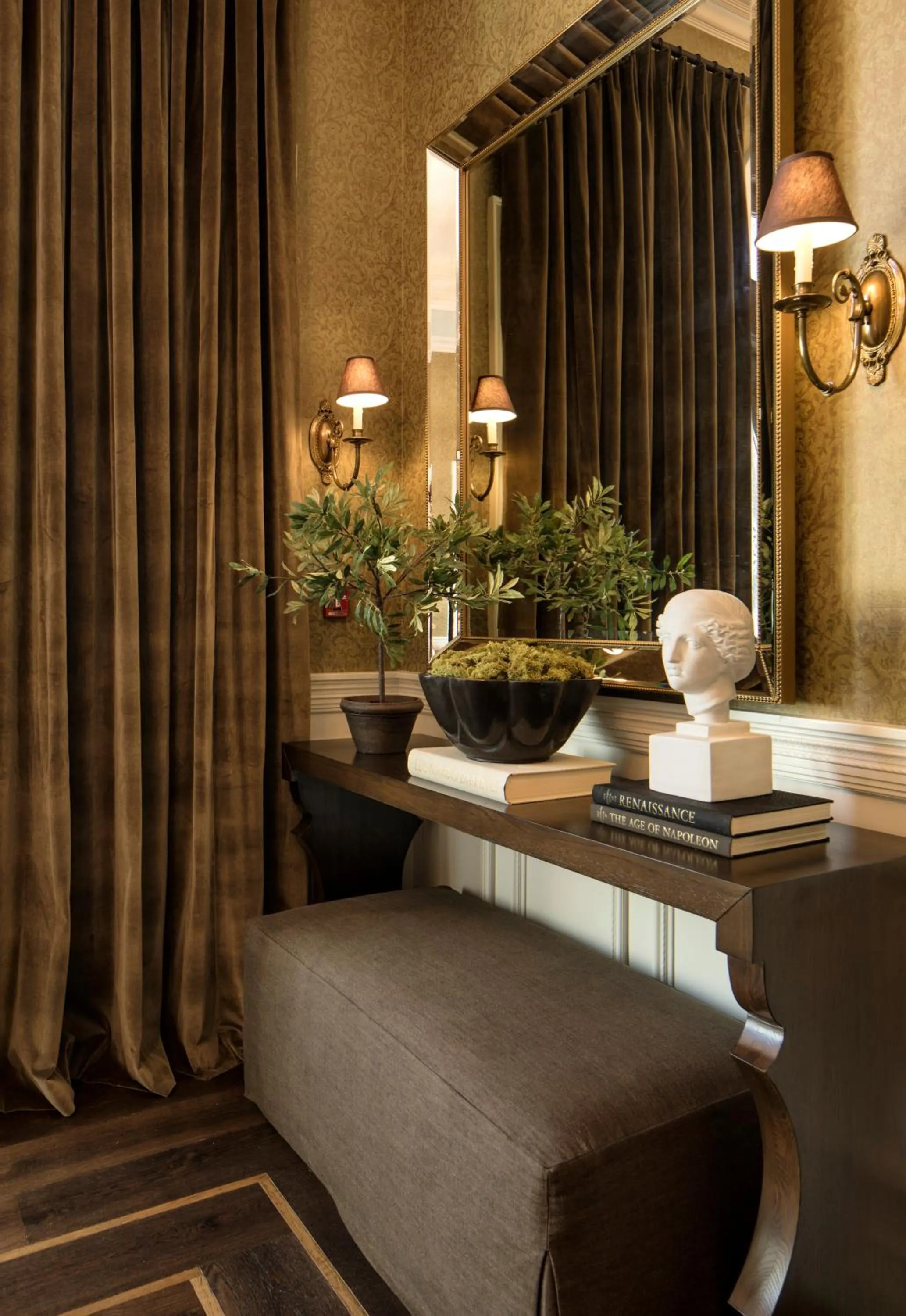 Lobby or reception in The Genevieve