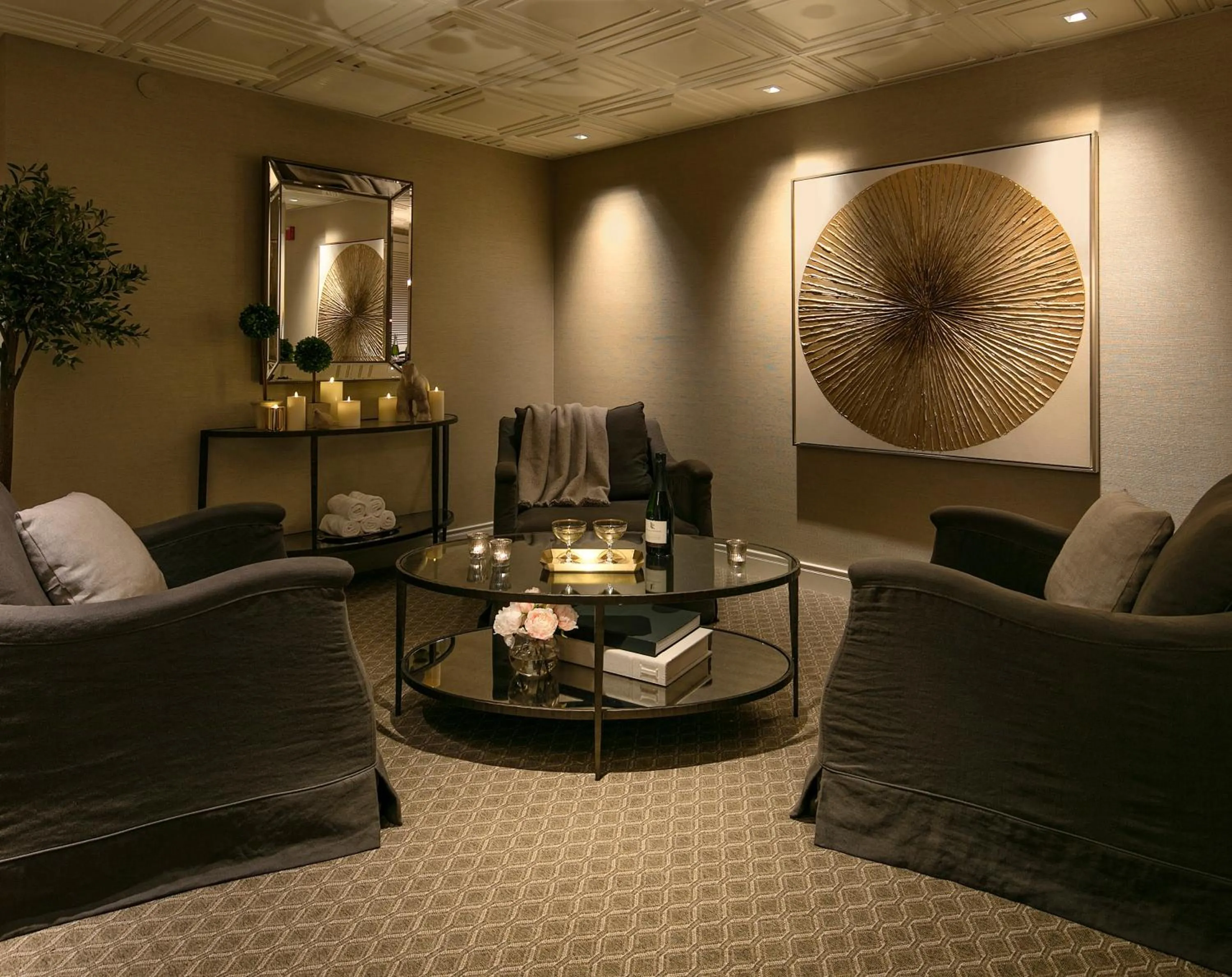 Hot Tub in The Genevieve