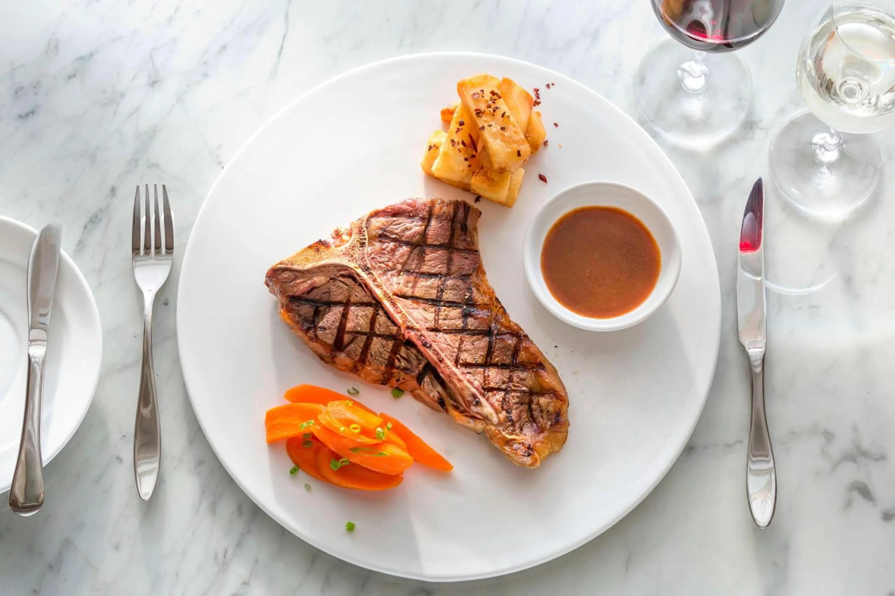 Restaurant/places to eat in Sheraton Samoa Aggie Grey's Hotel & Bungalows