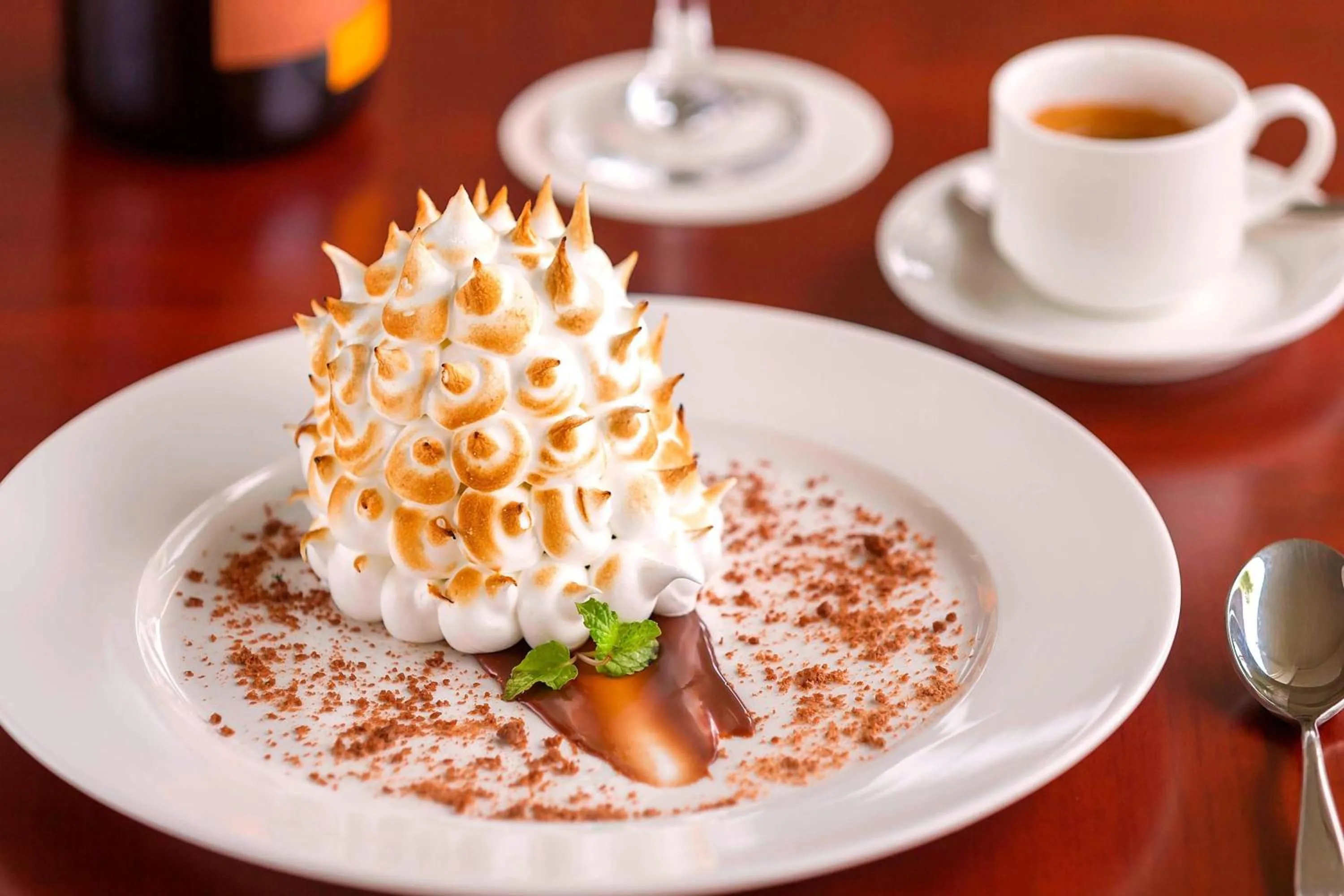 Restaurant/places to eat in Sheraton Samoa Aggie Grey's Hotel & Bungalows