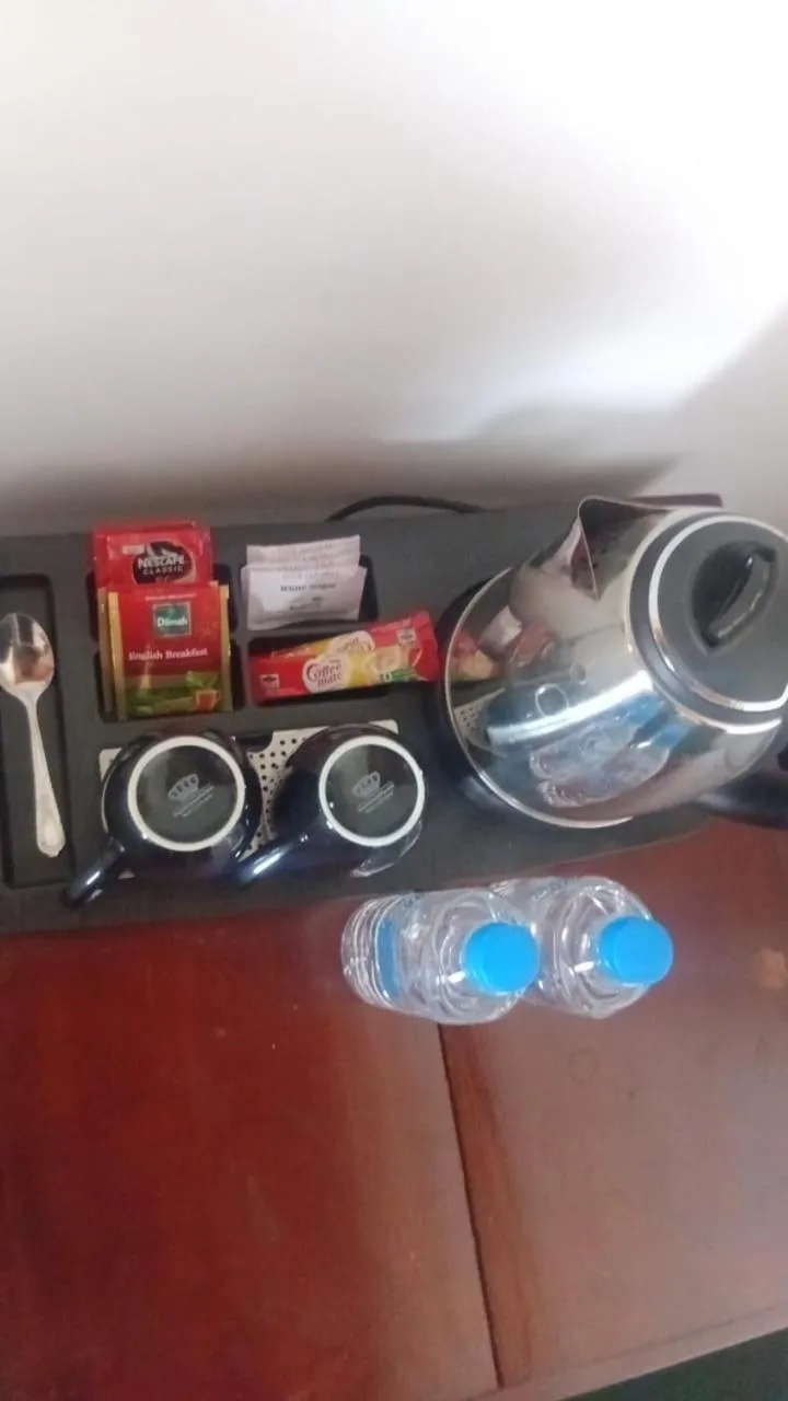 Coffee/tea facilities in Tea Bush Hotel
