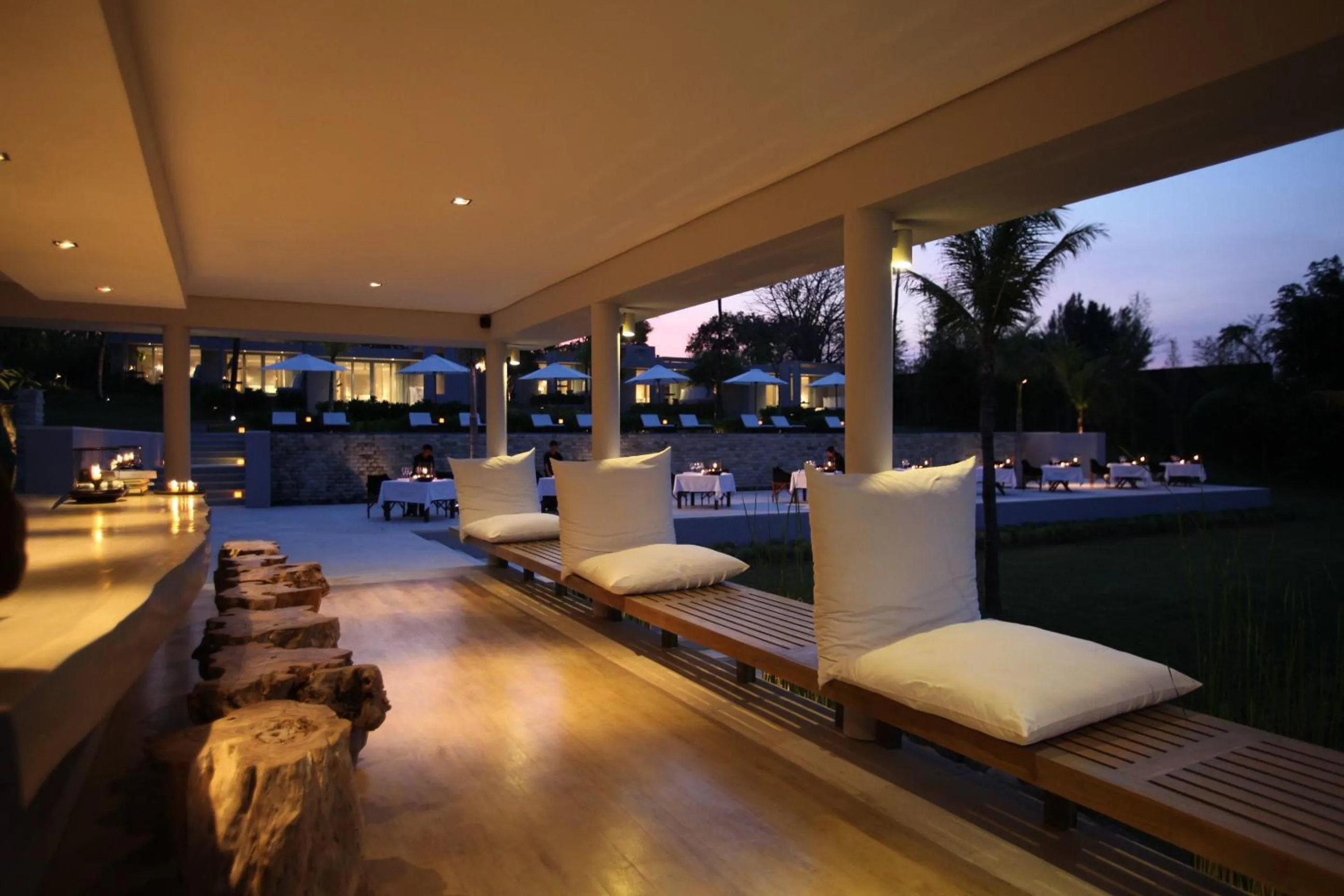 Lounge or bar in 5-Star Boutique Hotel The Lombok Lodge