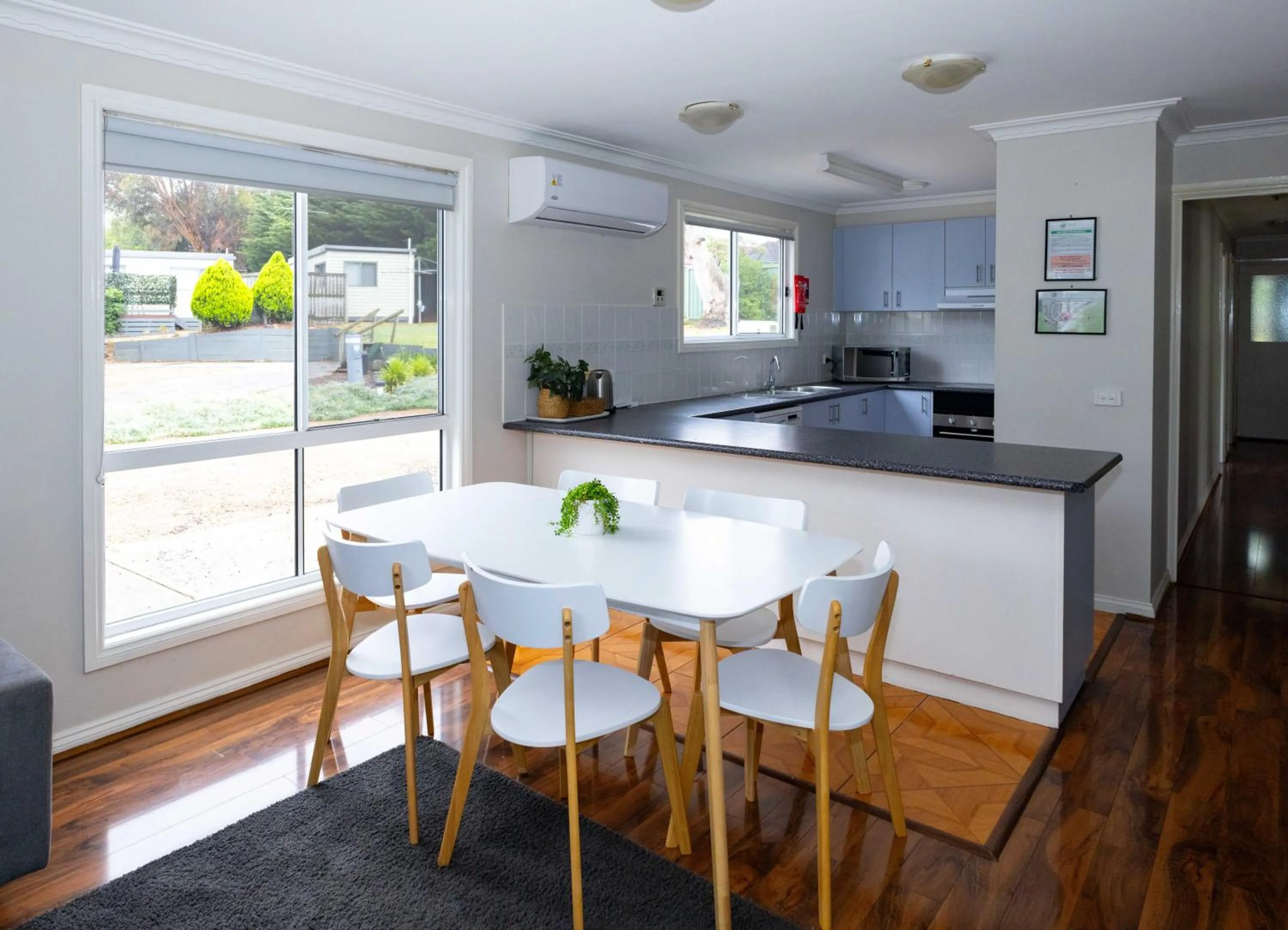 kitchen in Airport Tourist Village Melbourne