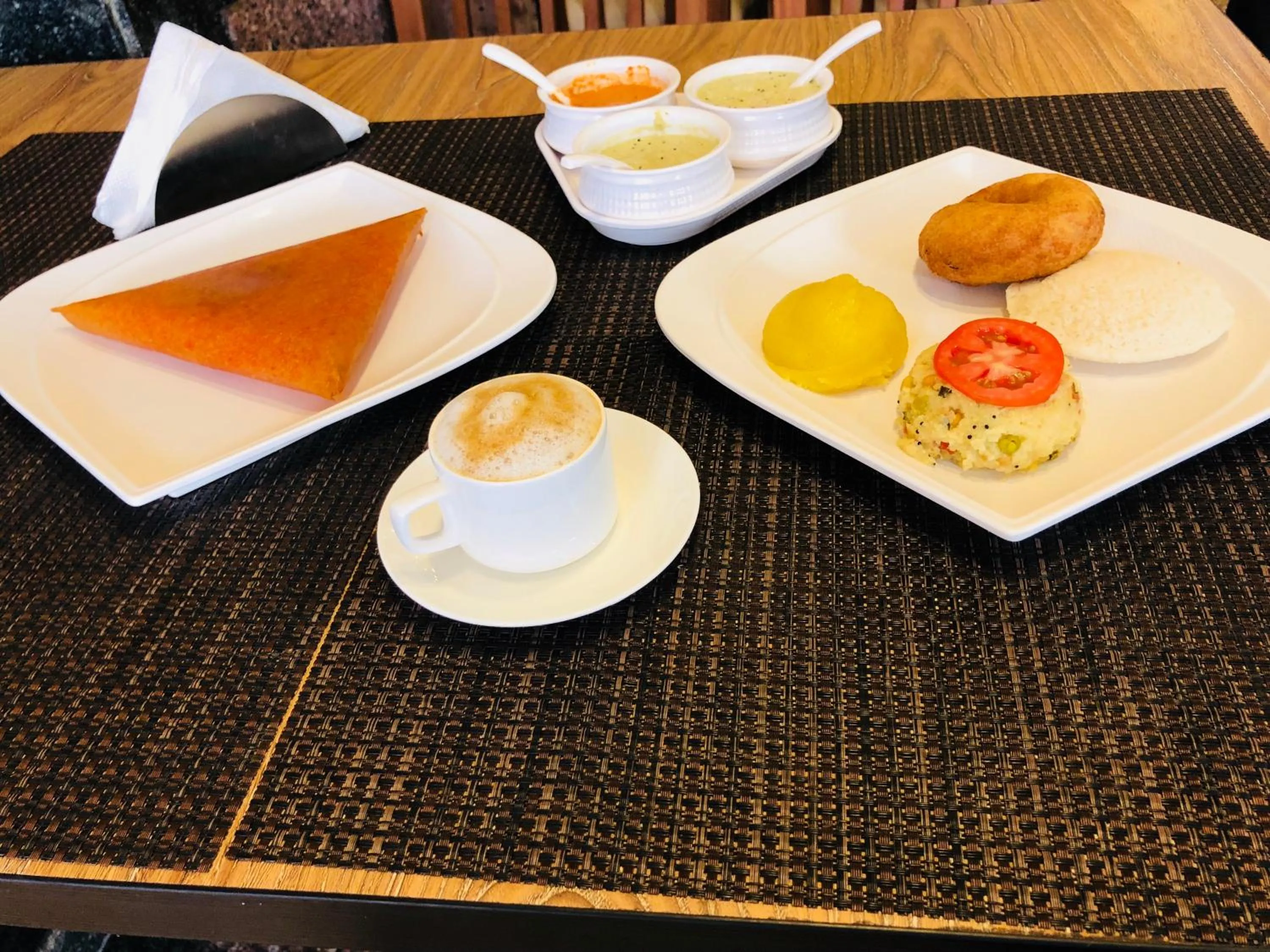 Restaurant/places to eat in ABM Express Inn