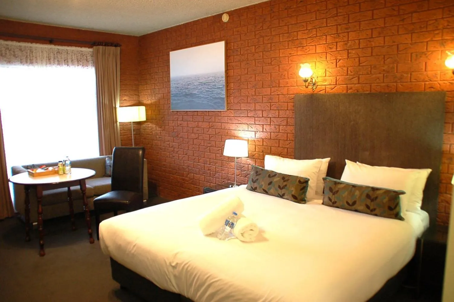 Bed in Meramie Motor Inn