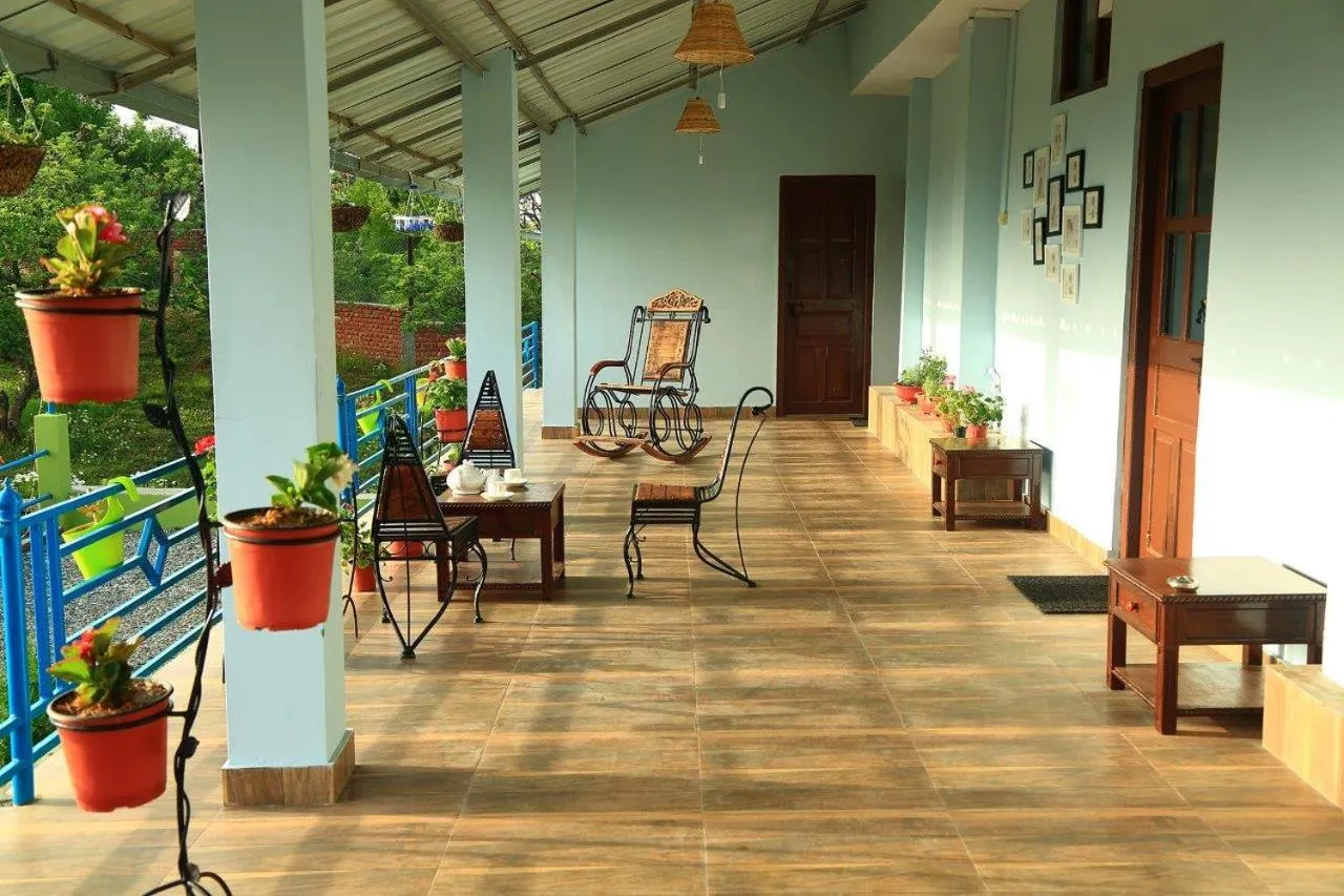 King Room with Mountain View in Chirping Orchard, Mukteshwar